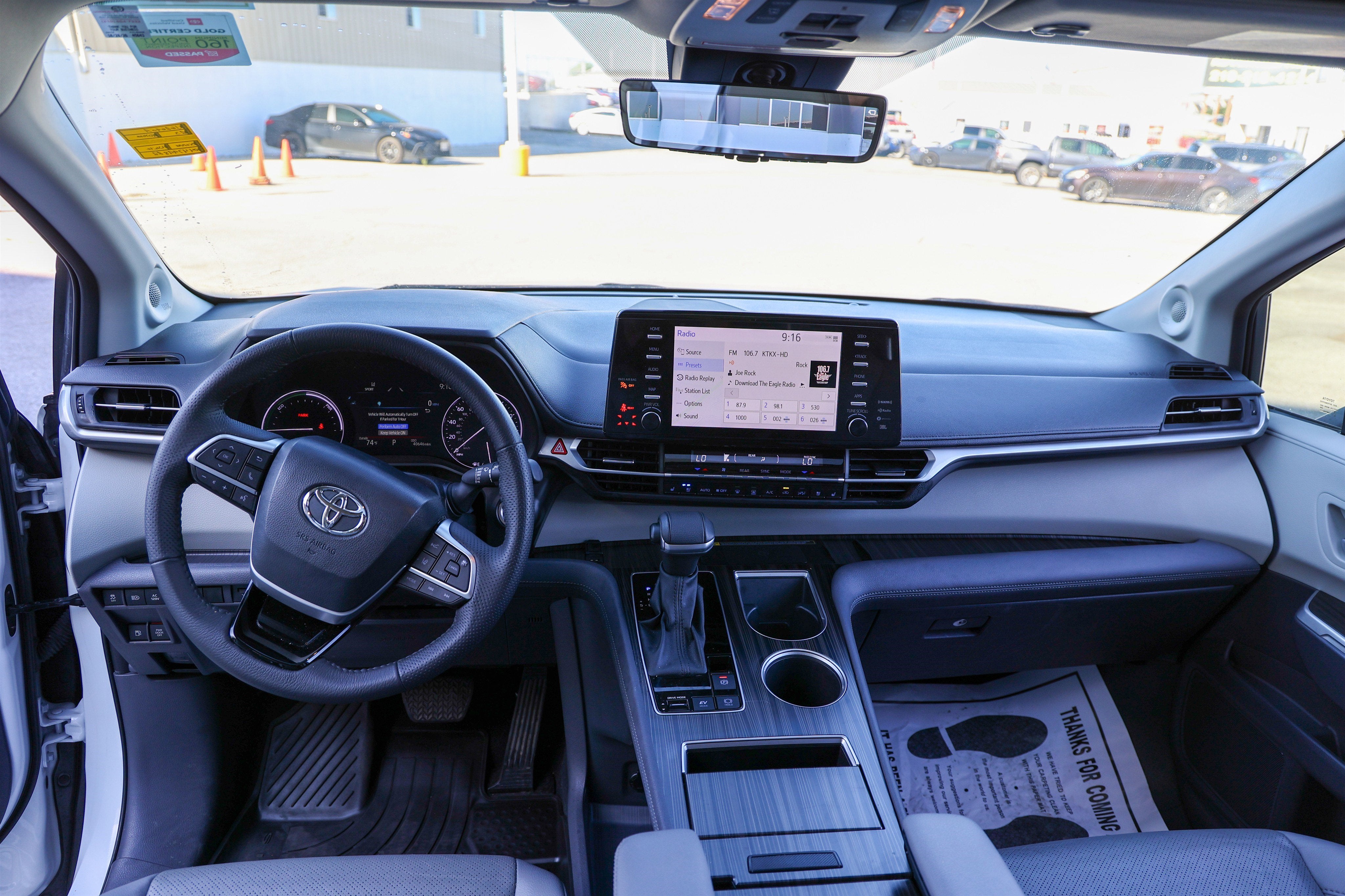 2023 Toyota SIENNA LIMITED Limited