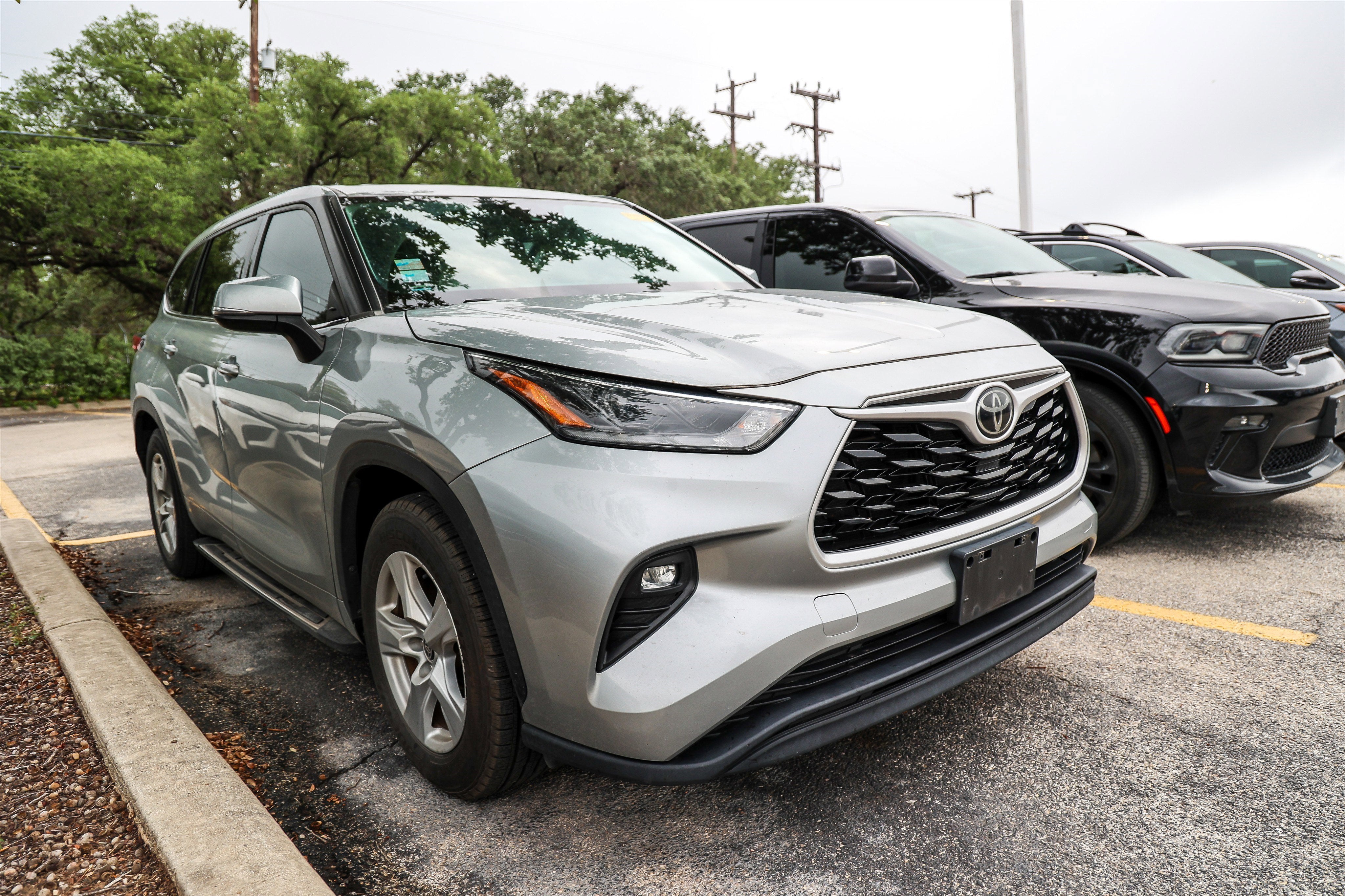 2021 Toyota Highlander LE