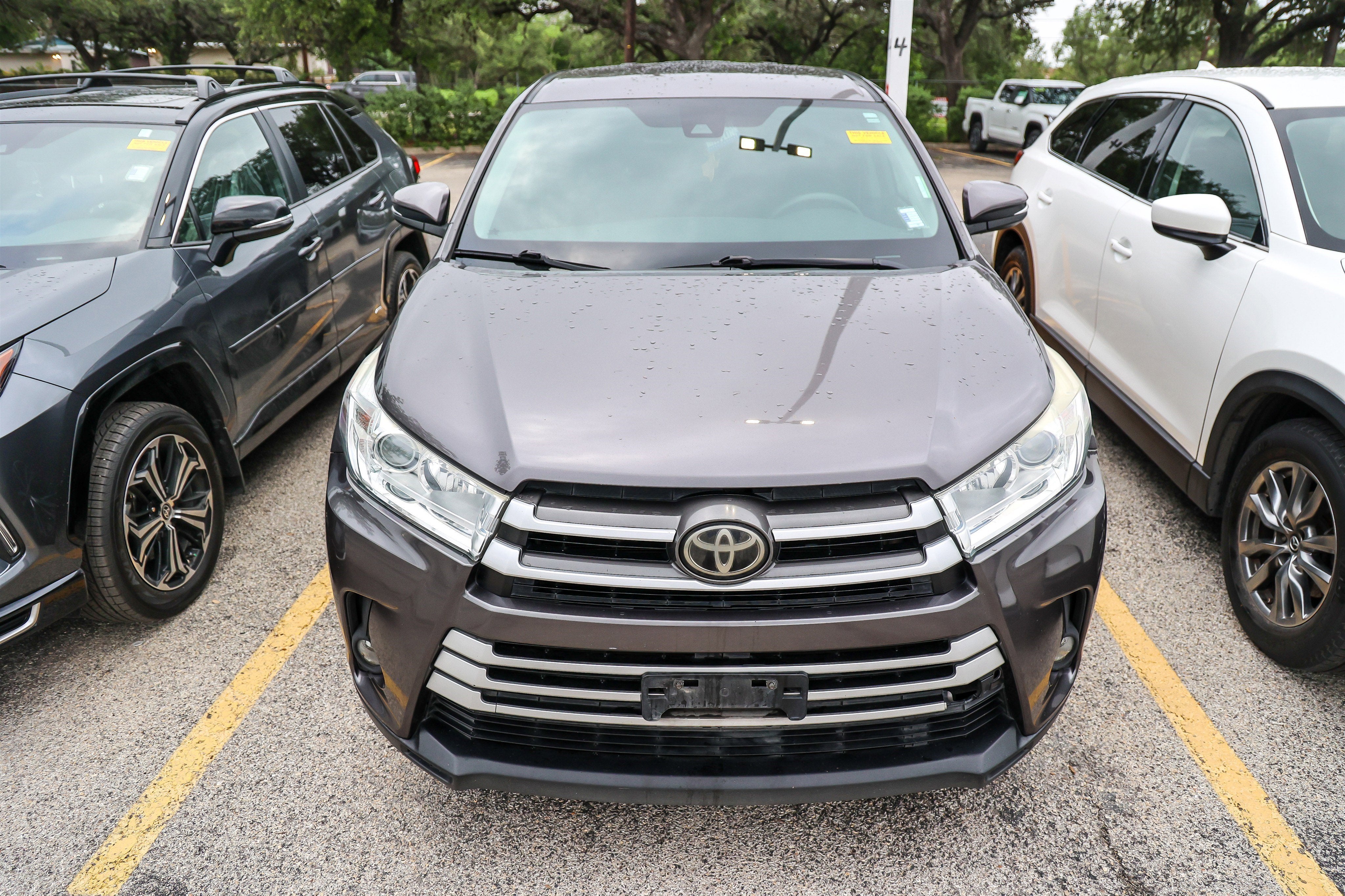 2018 Toyota Highlander LE
