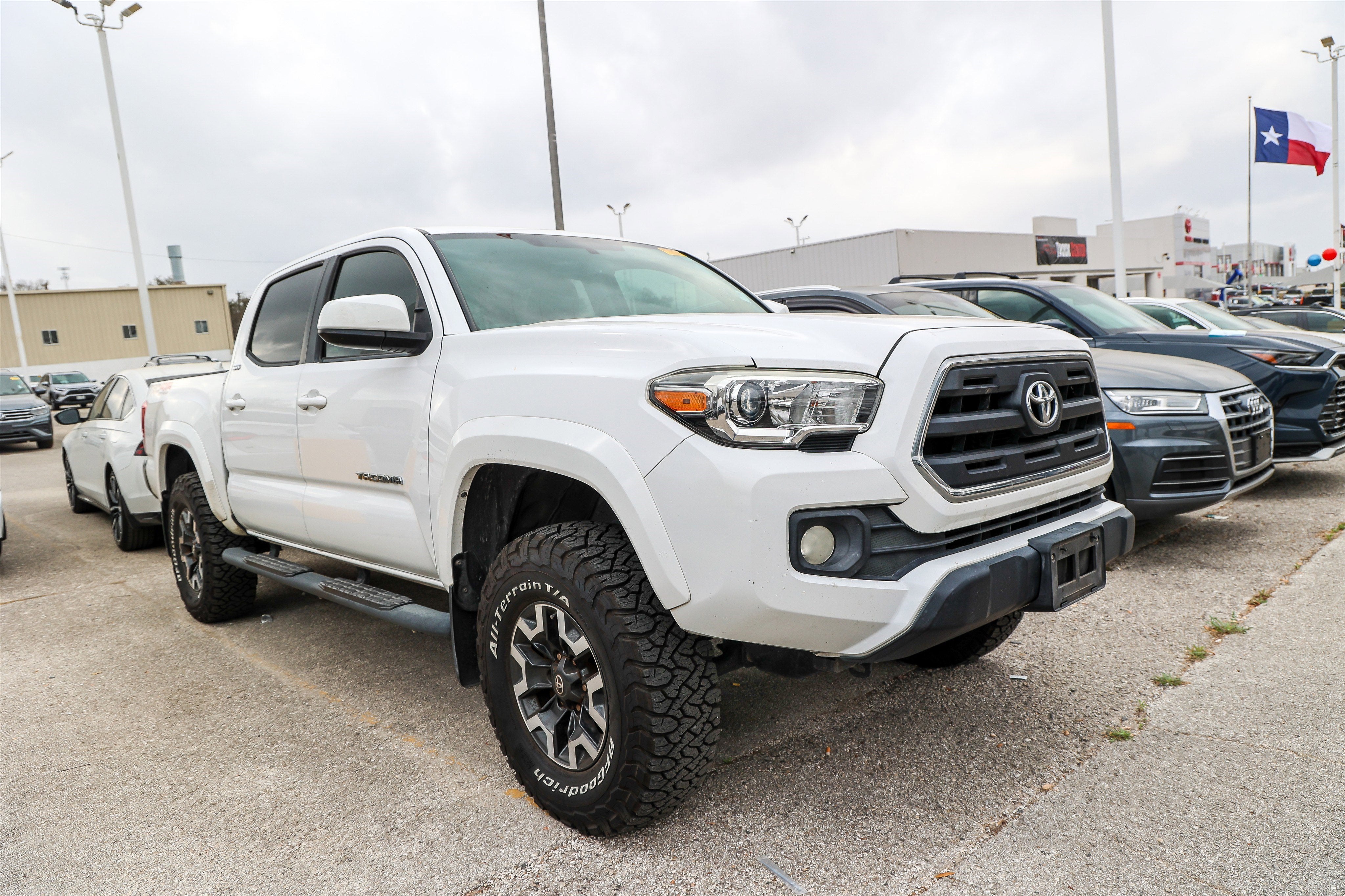 2017 Toyota TACOMA SR5 TRD Sport