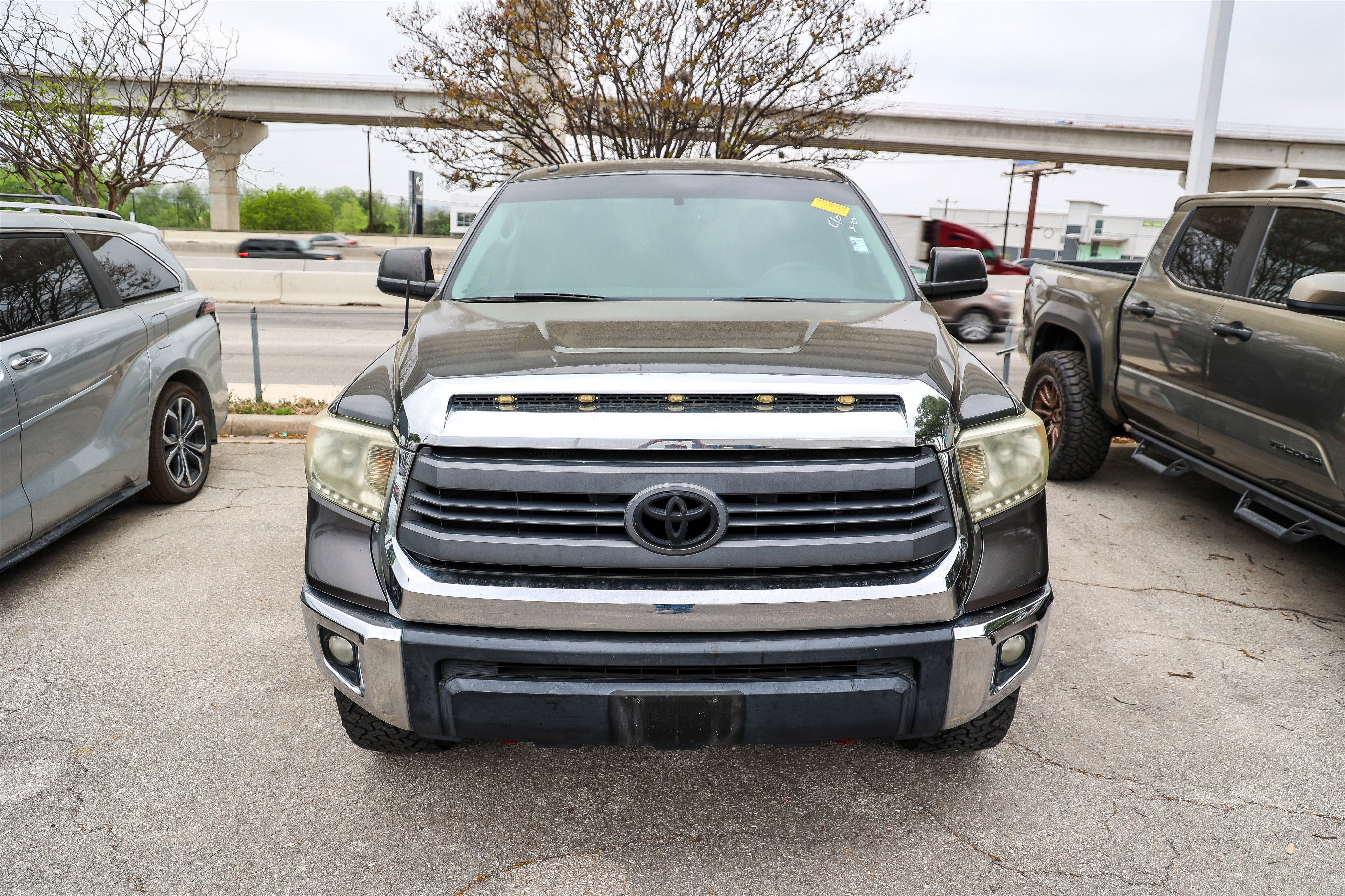 2014 Toyota Tundra 2WD Truck SR5