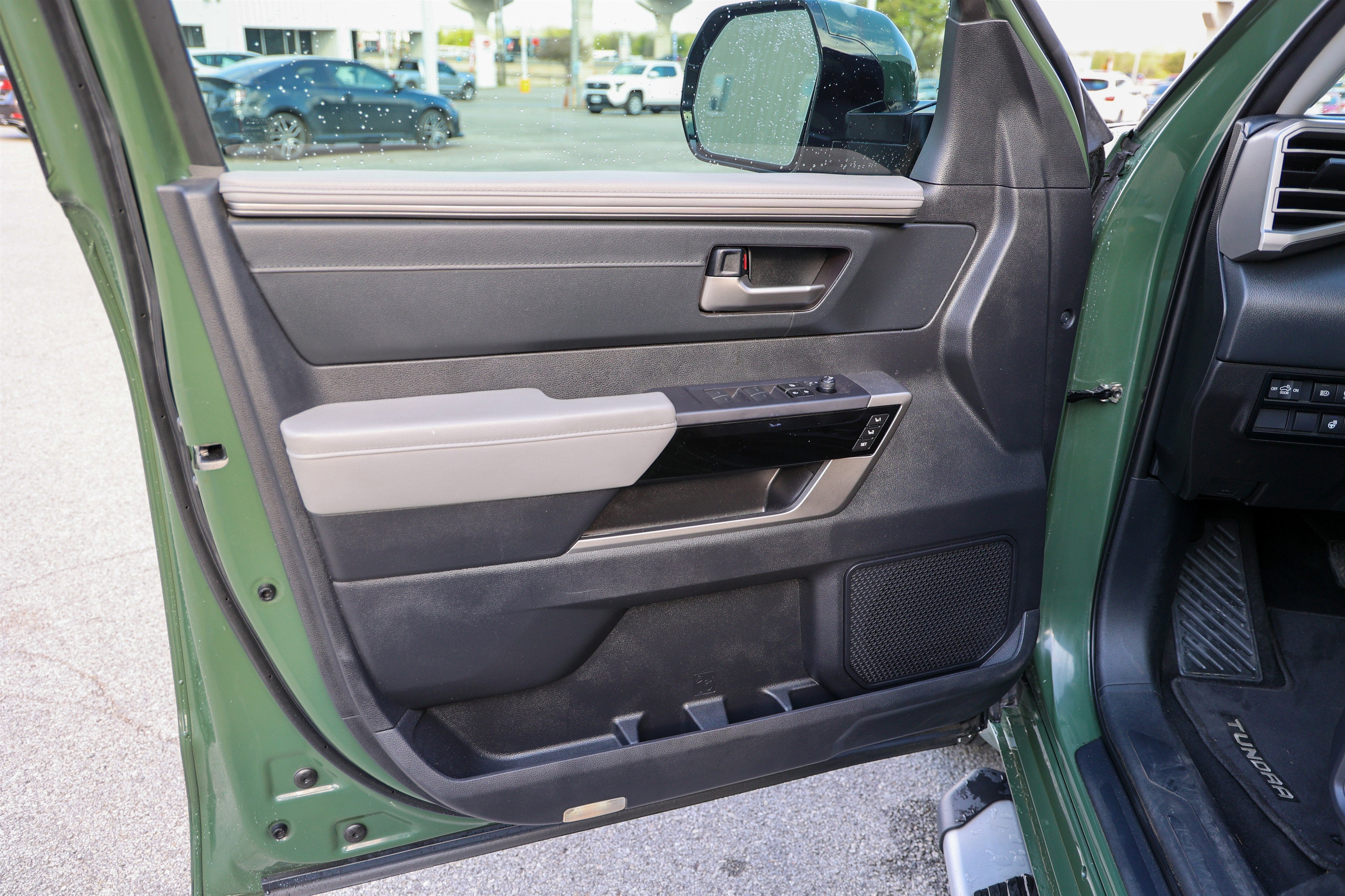 2023 Toyota TUNDRA 4X2 Limited