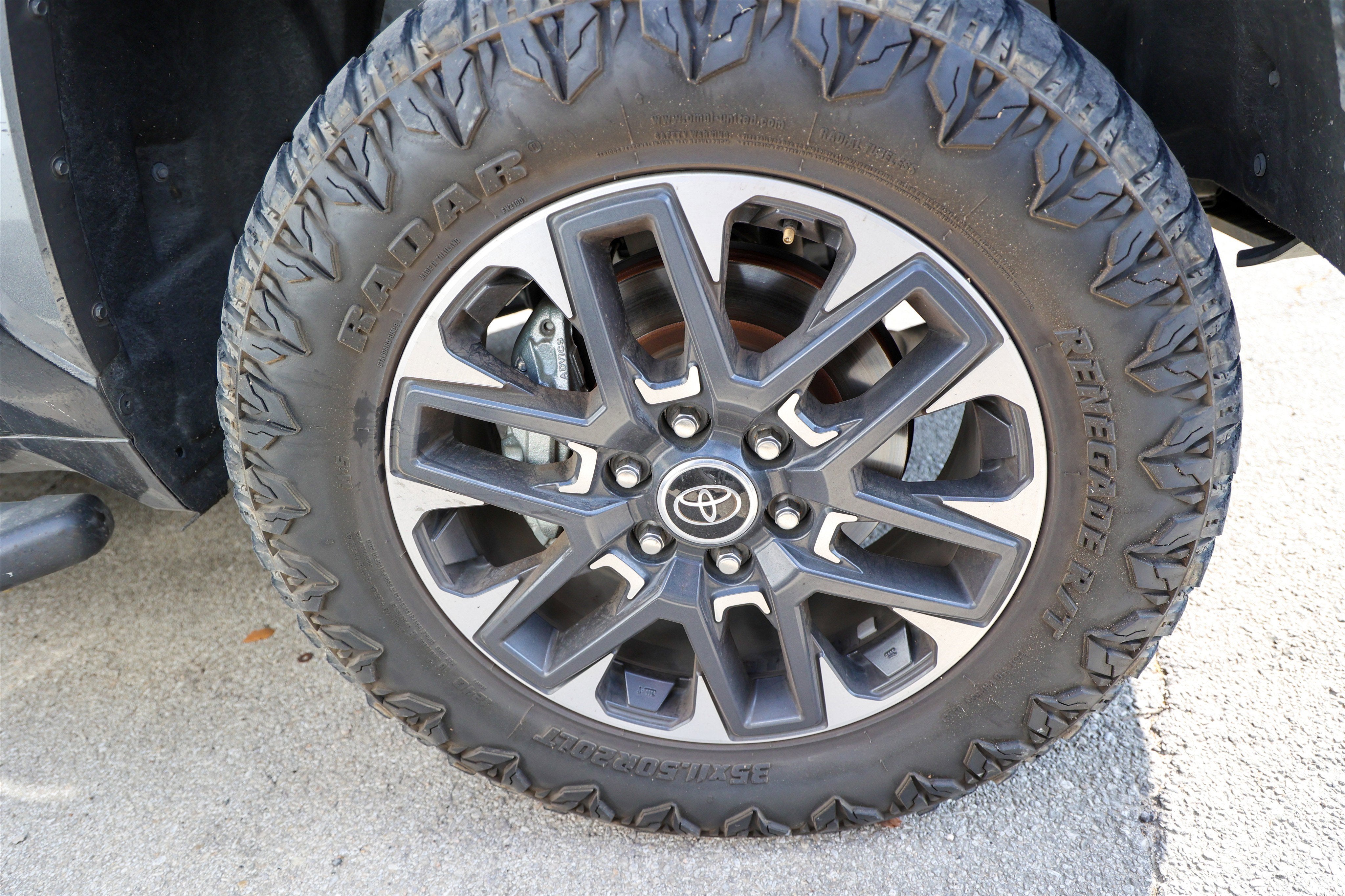 2024 Toyota TUNDRA 4X4 Limited