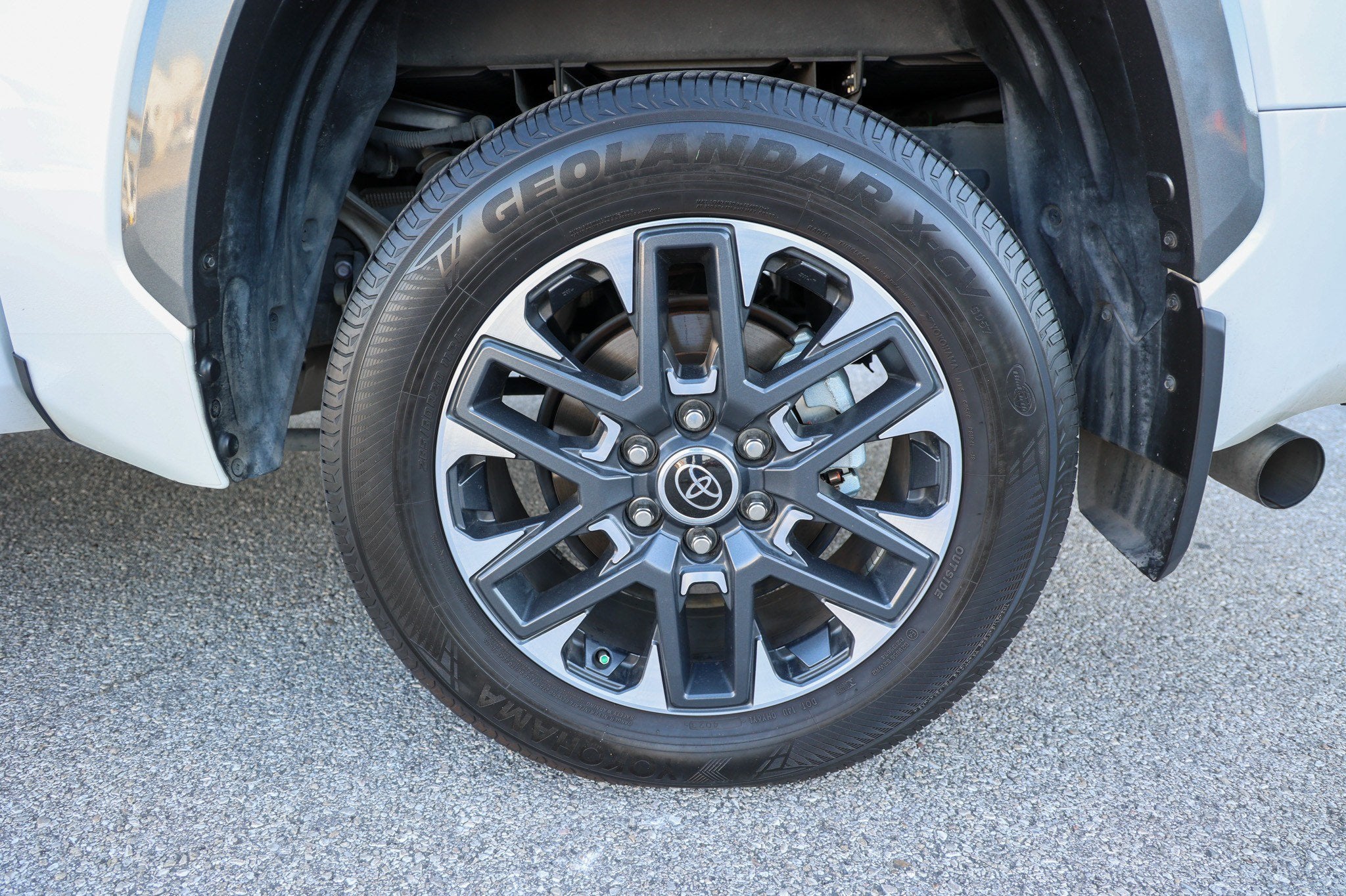 2024 Toyota Tundra i-FORCE MAX Limited Hybrid