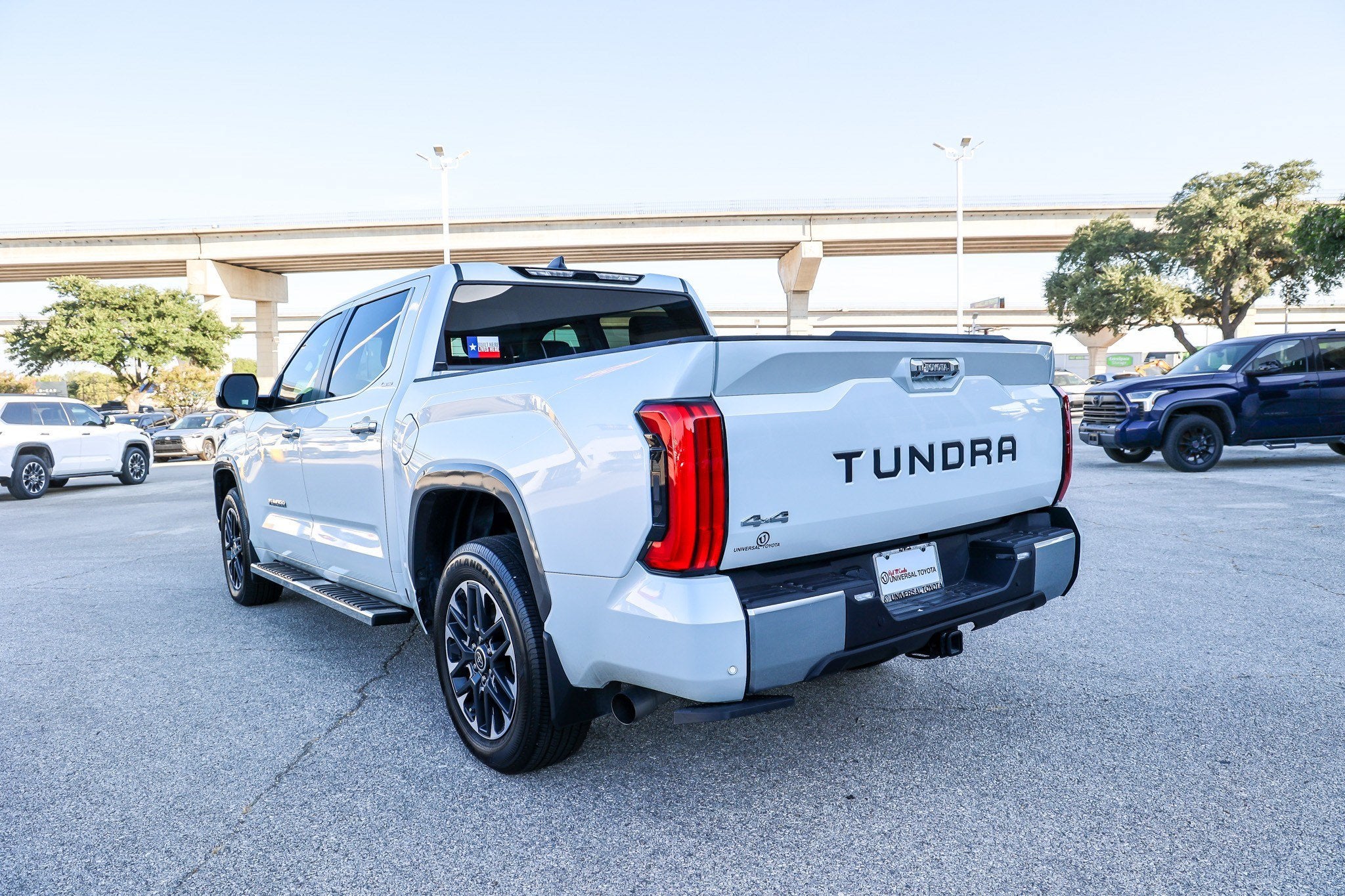2024 Toyota Tundra i-FORCE MAX Limited Hybrid