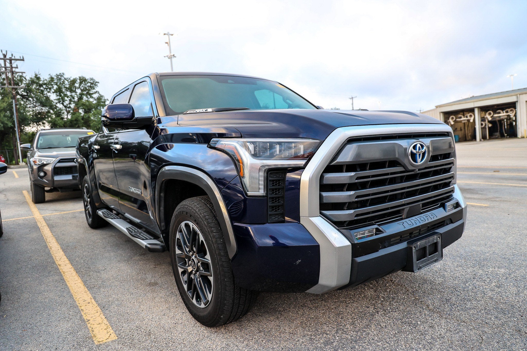 2023 Toyota Tundra 4WD Limited Hybrid