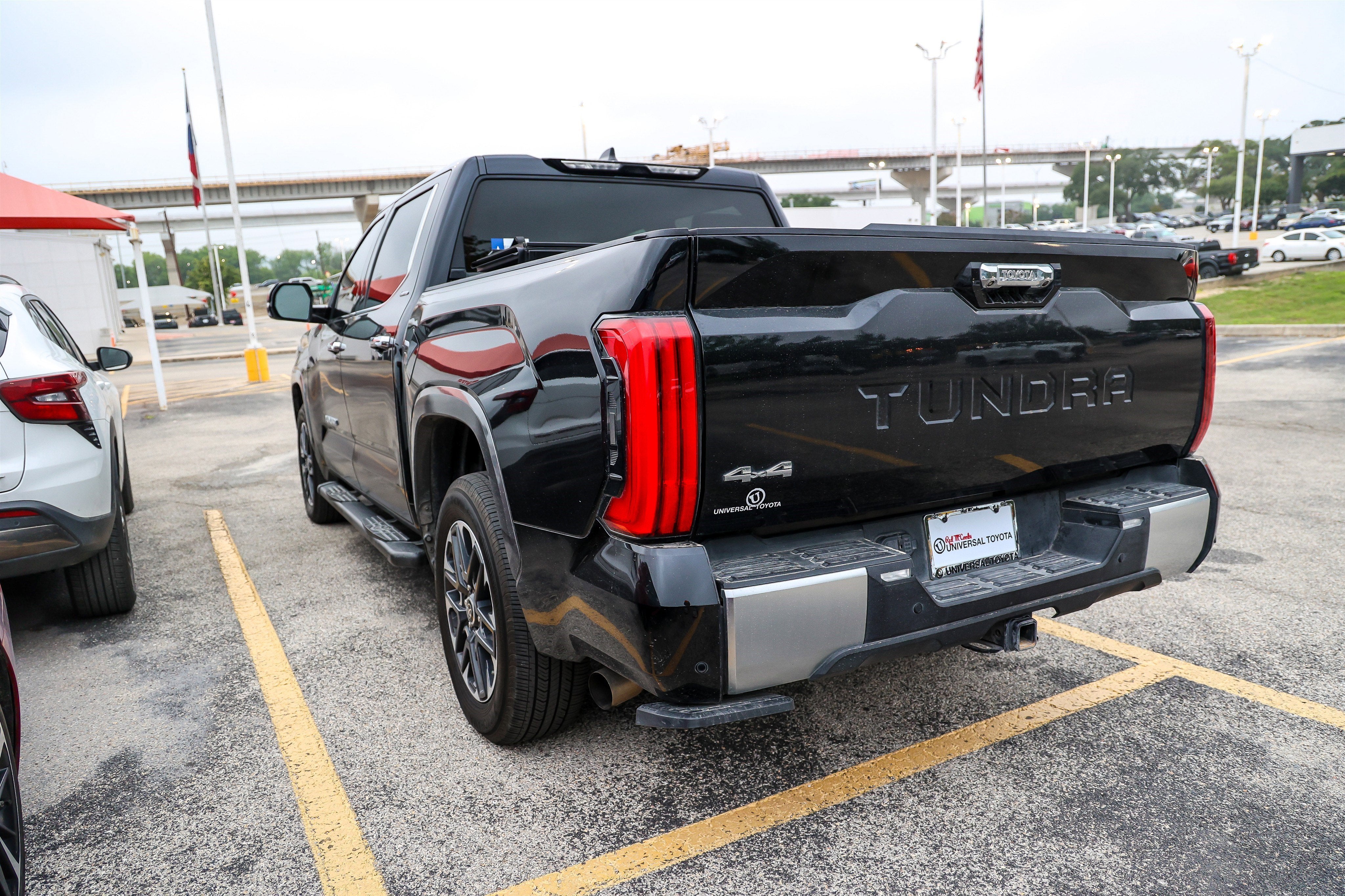 2024 Toyota Tundra i-FORCE MAX Limited Hybrid