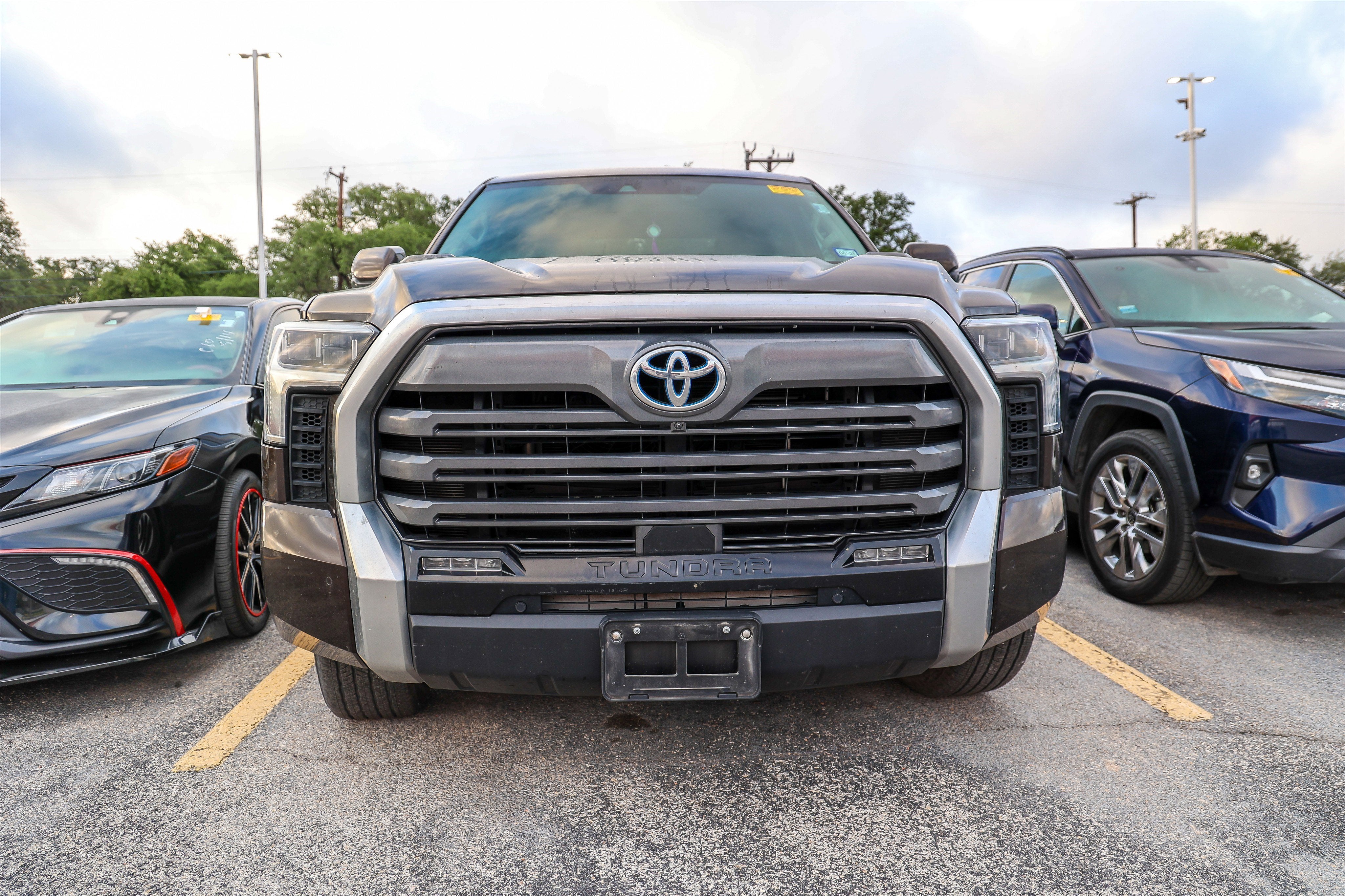2024 Toyota Tundra i-FORCE MAX Limited Hybrid