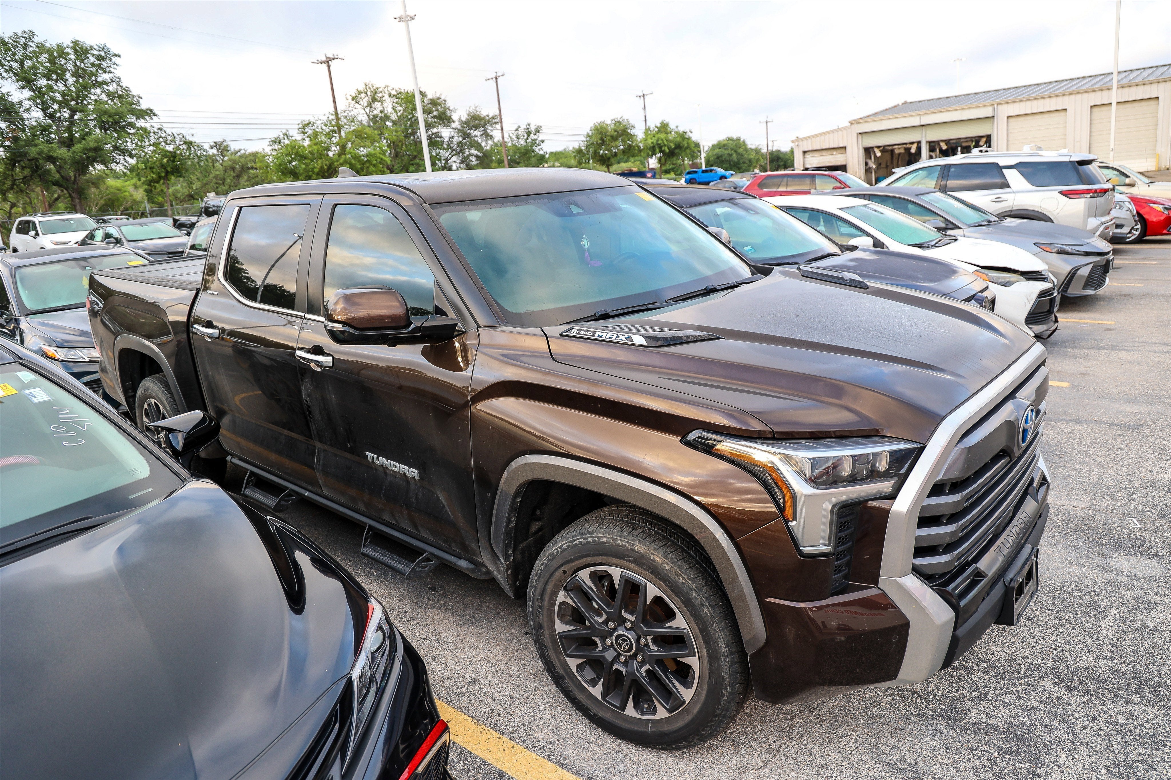 2024 Toyota Tundra i-FORCE MAX Limited Hybrid