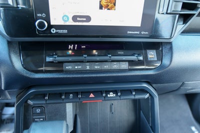 2024 Toyota TUNDRA 4X2 SR5