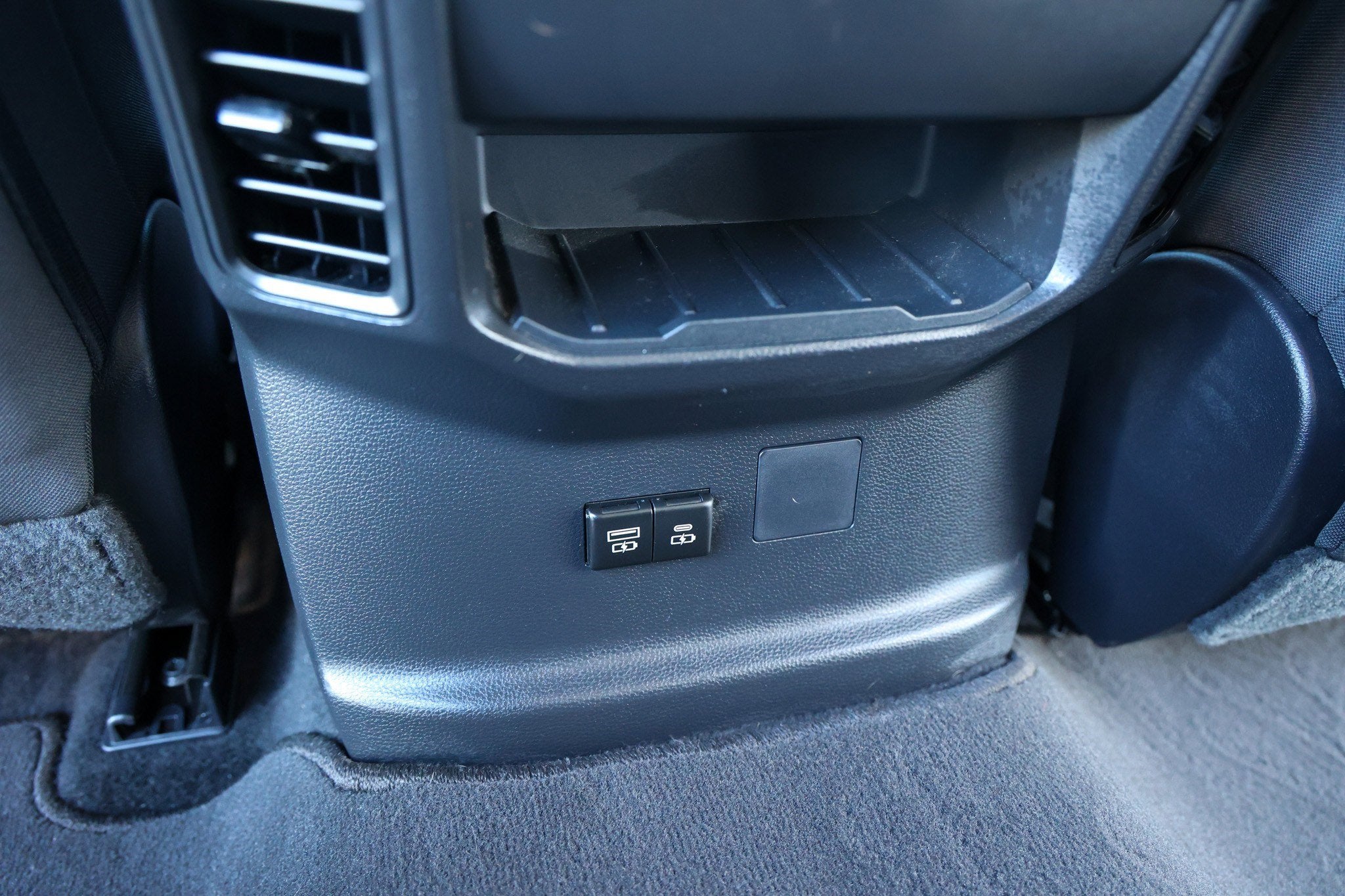 2024 Toyota TUNDRA 4X2 SR5