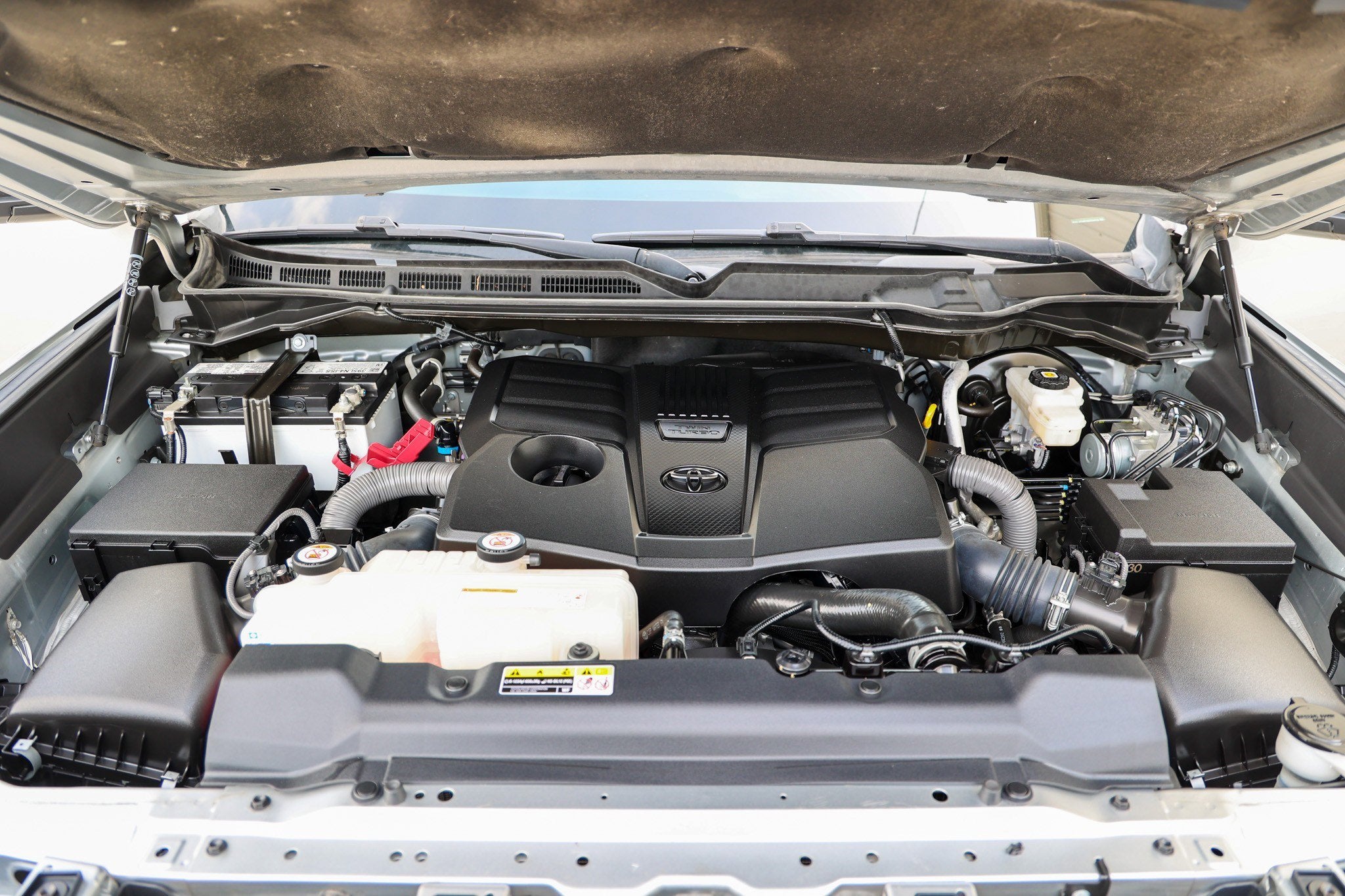 2022 Toyota TUNDRA 4X2 SR5