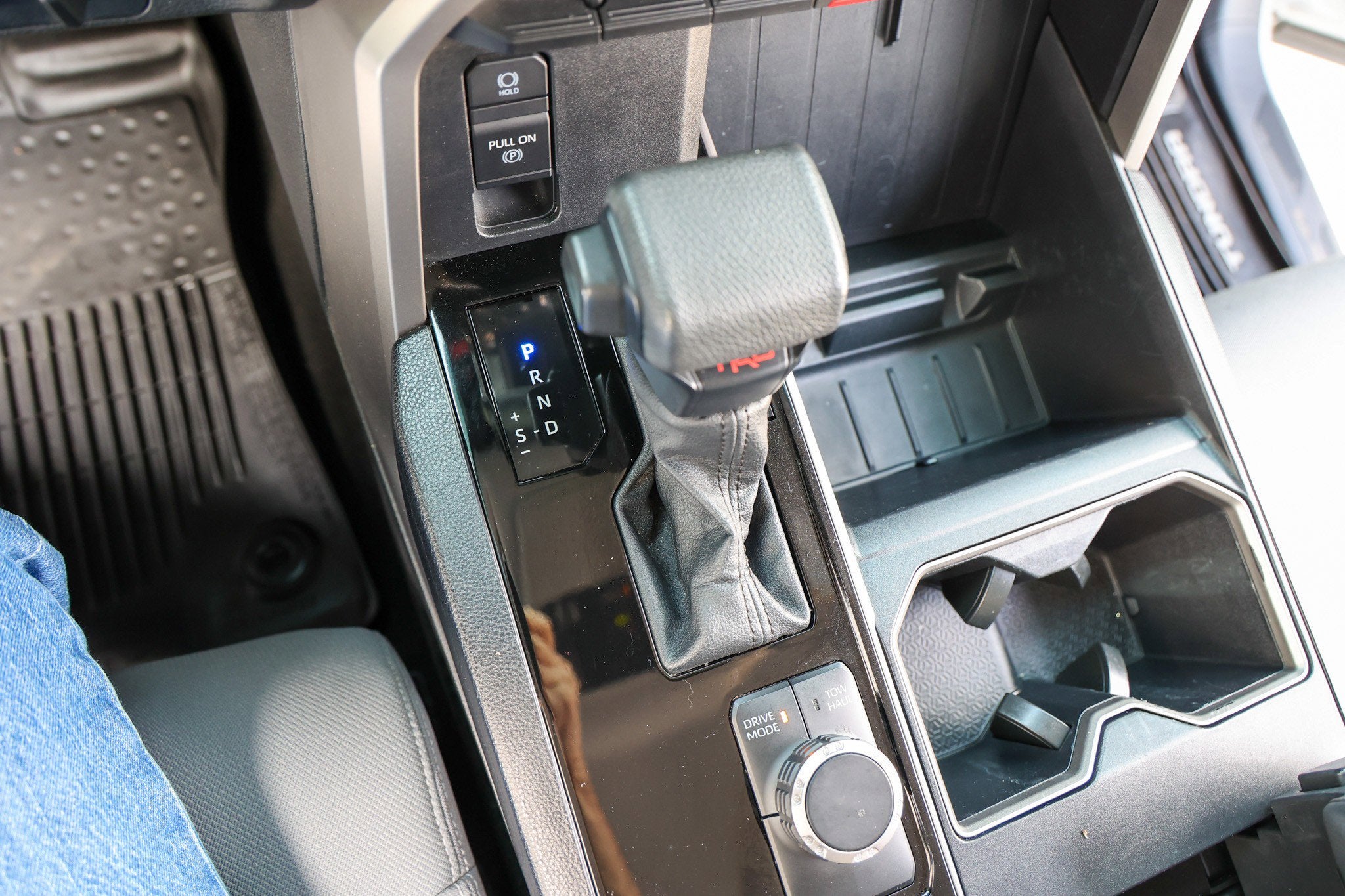 2022 Toyota TUNDRA 4X2 SR5