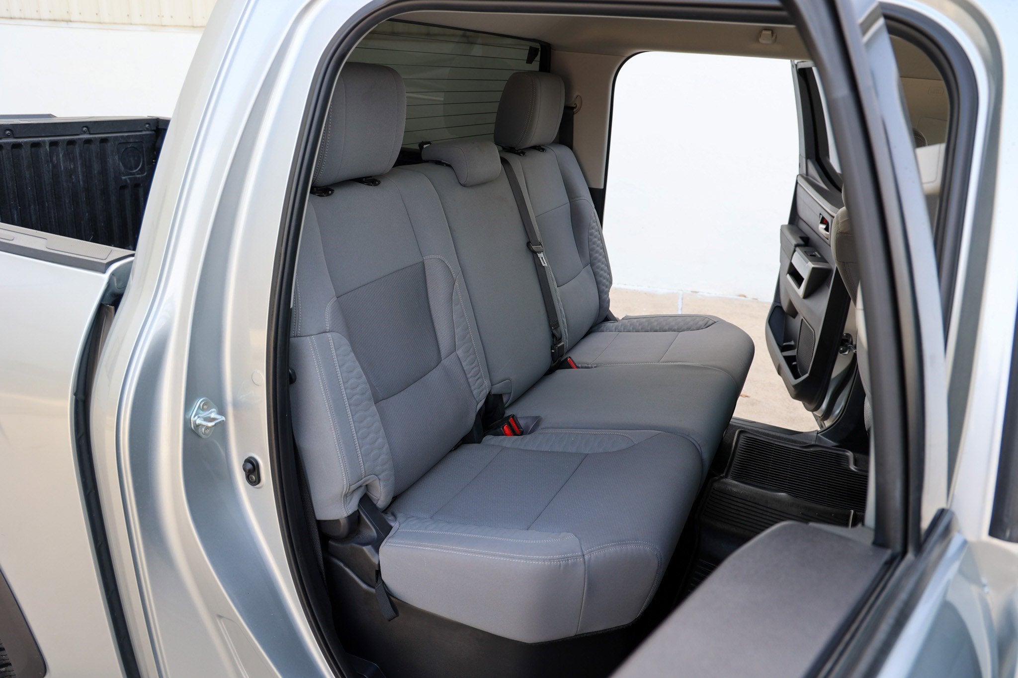 2022 Toyota TUNDRA 4X2 SR5