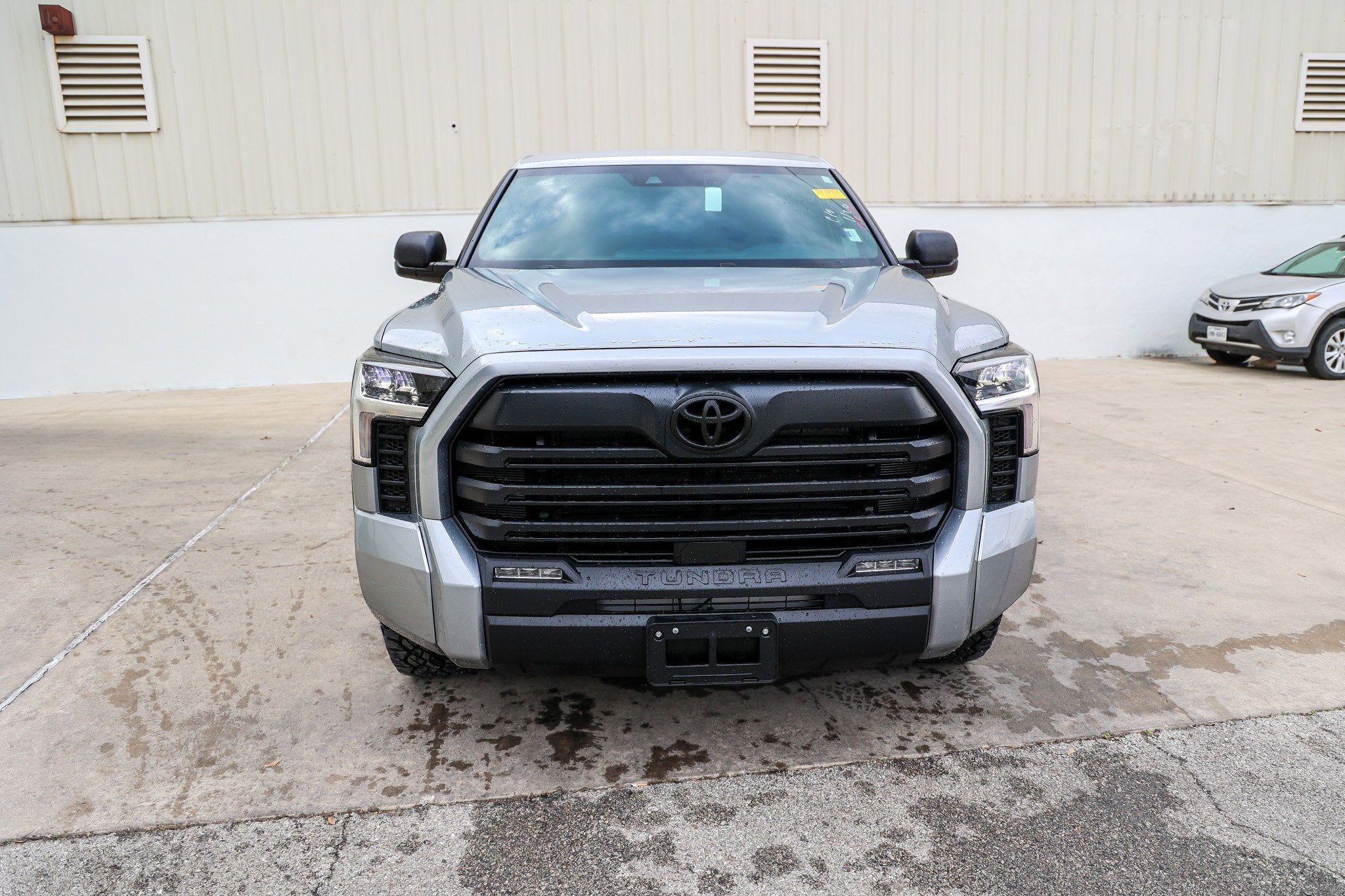 2026 Toyota TUNDRA 4X2 SR5