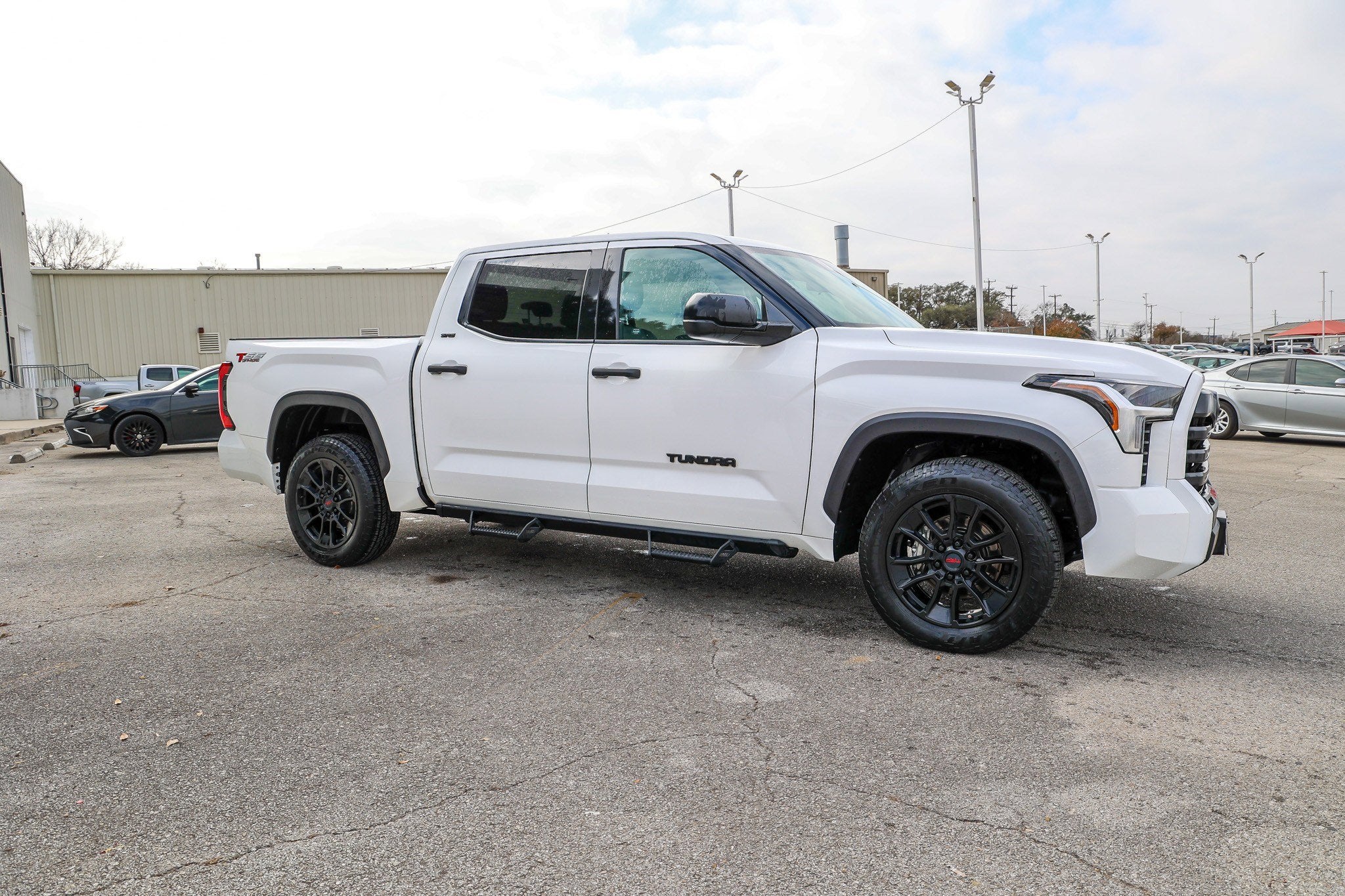 2023 Toyota TUNDRA 4X2 SR5