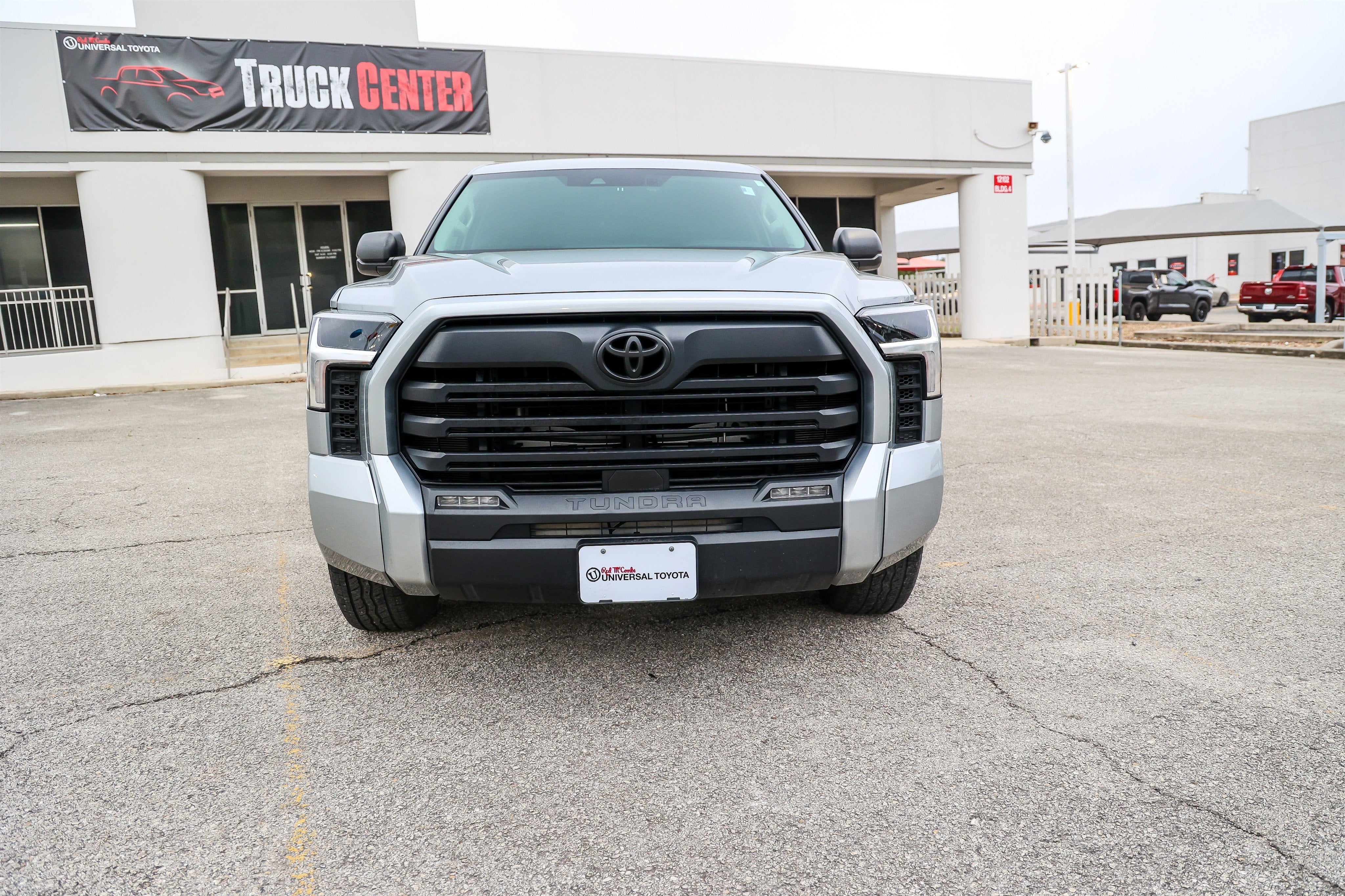 2024 Toyota TUNDRA 4X2 SR5