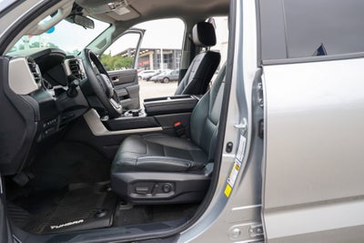 2024 Toyota TUNDRA 4X2 SR5
