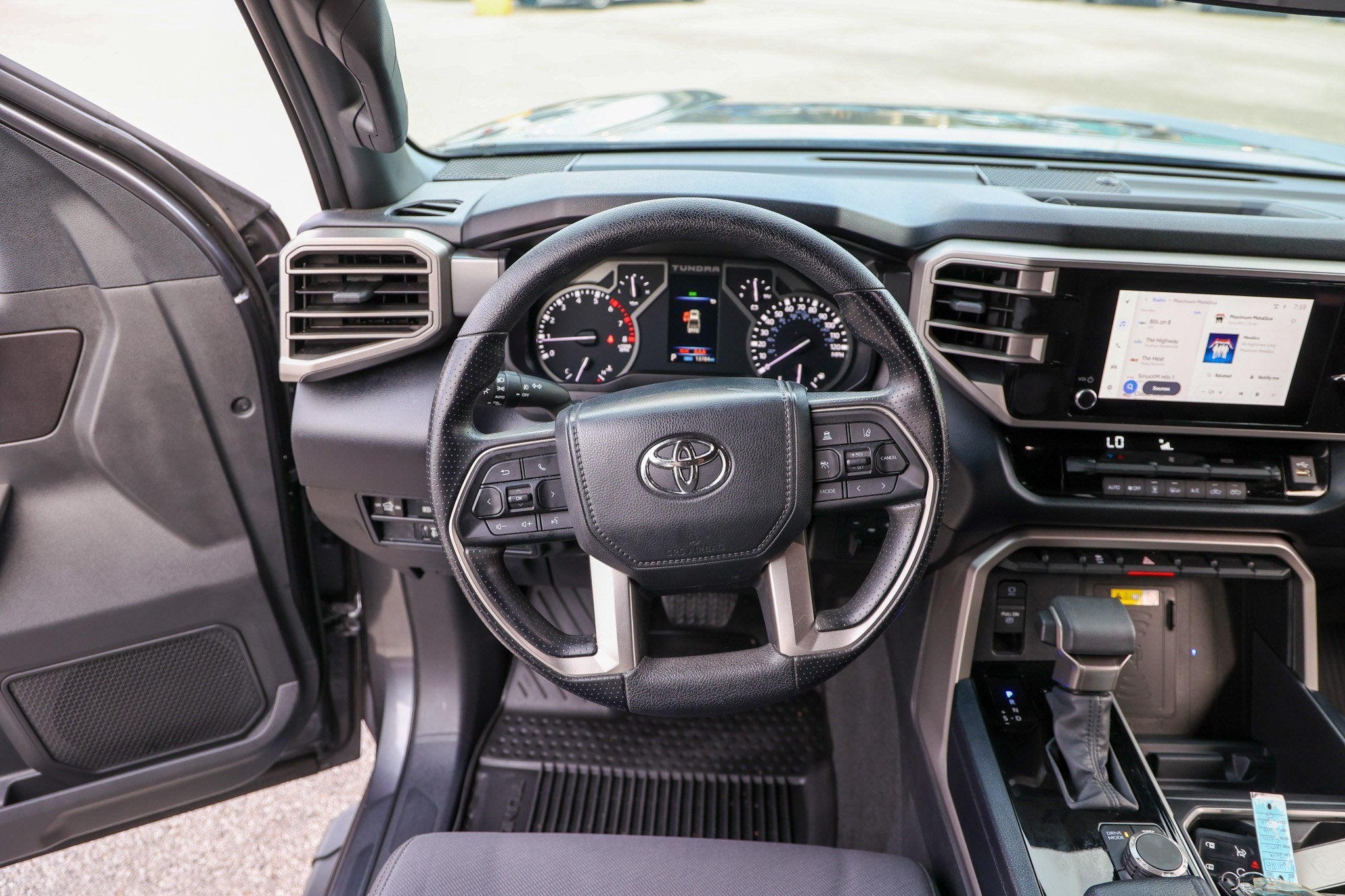 2025 Toyota Tundra SR5
