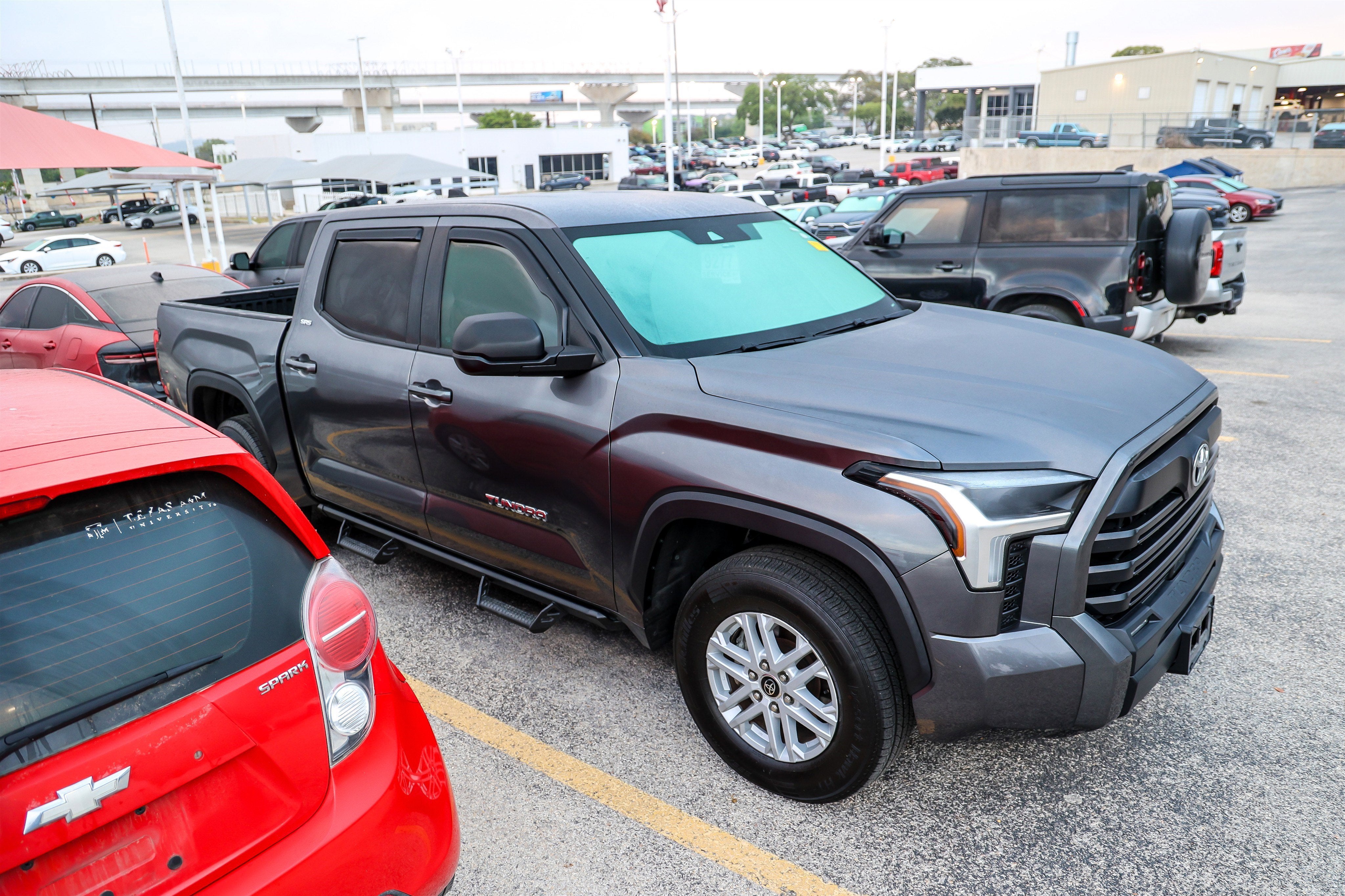 2023 Toyota TUNDRA 4X2 SR5