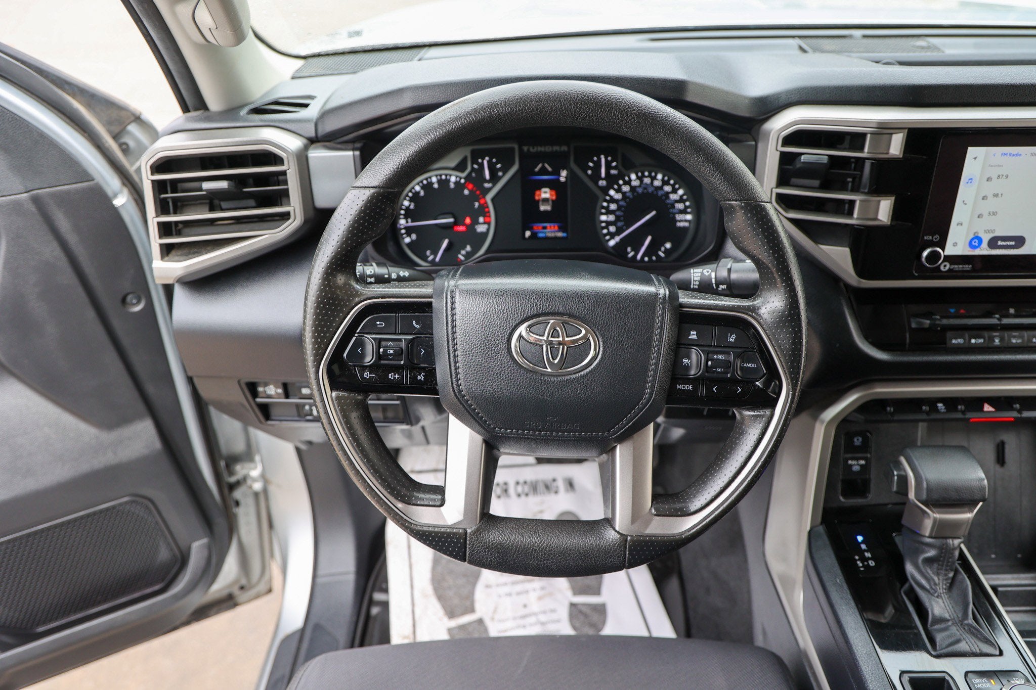 2023 Toyota TUNDRA 4X4 SR5