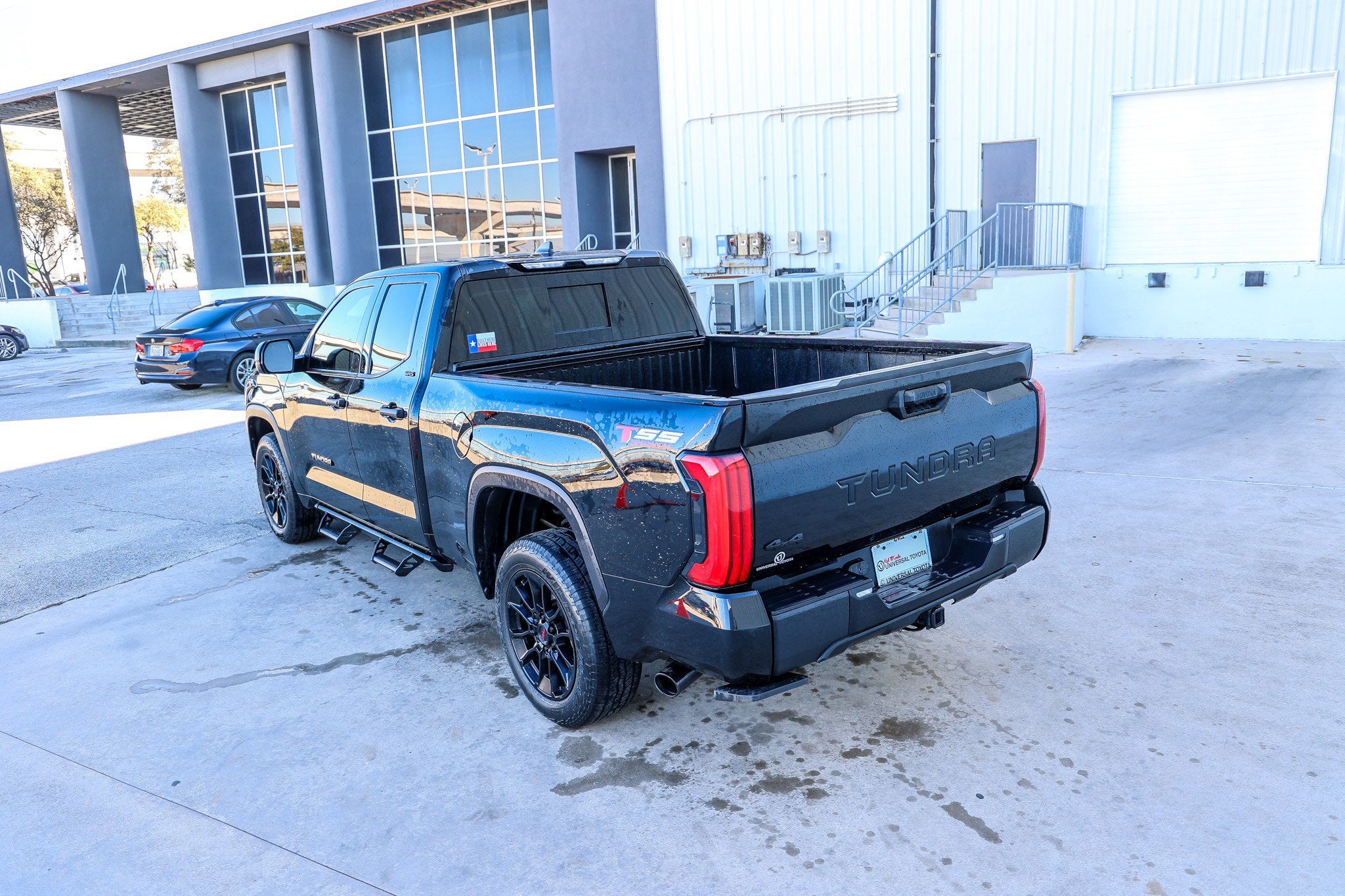 2023 Toyota TUNDRA 4X4 SR5