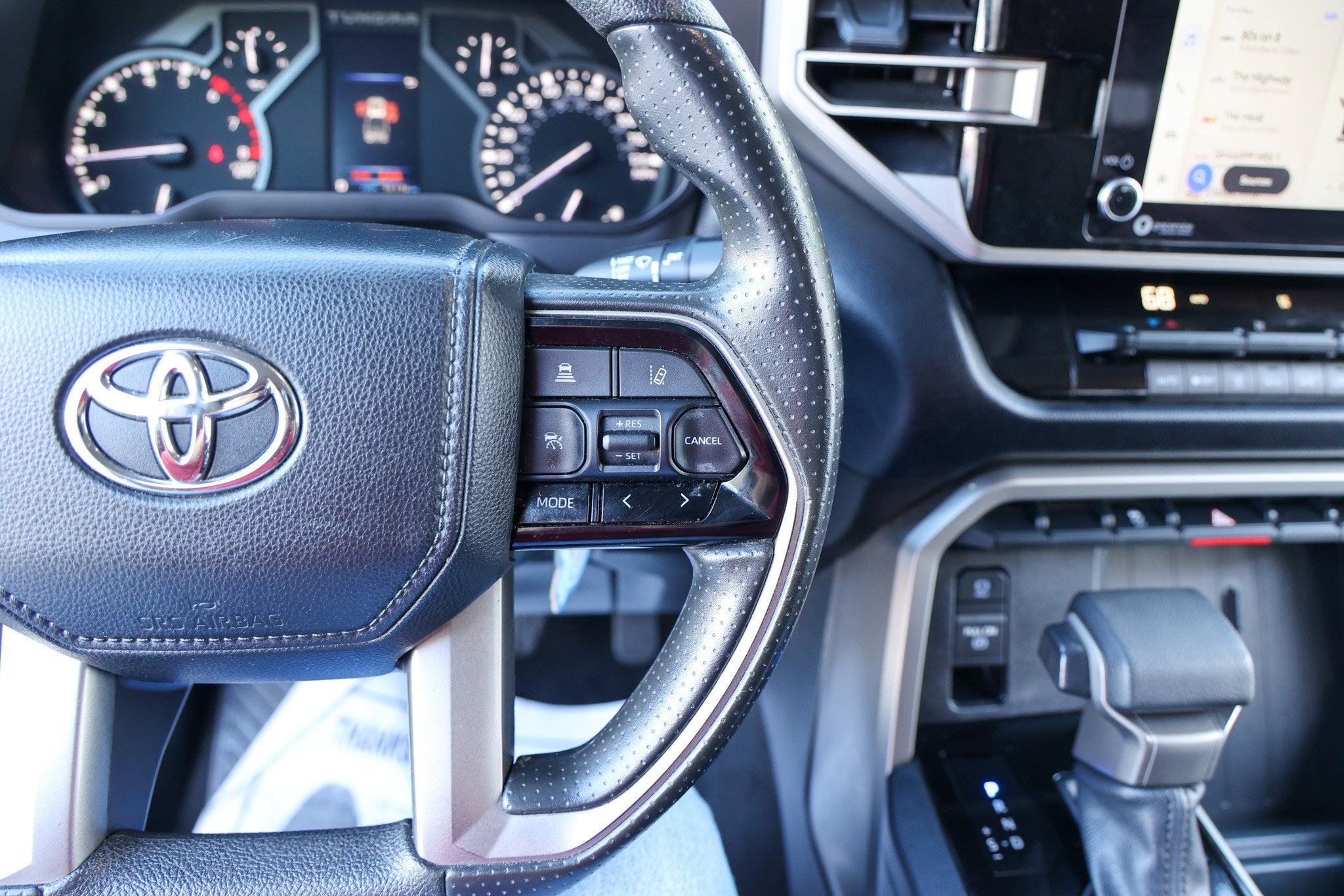 2023 Toyota TUNDRA 4X4 SR5