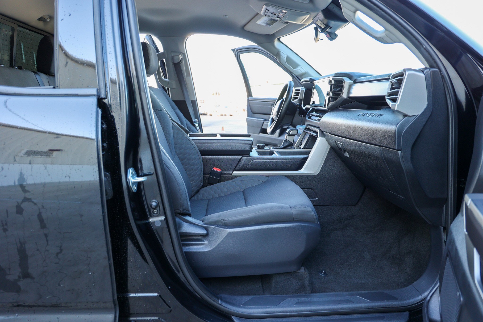 2023 Toyota TUNDRA 4X4 SR5