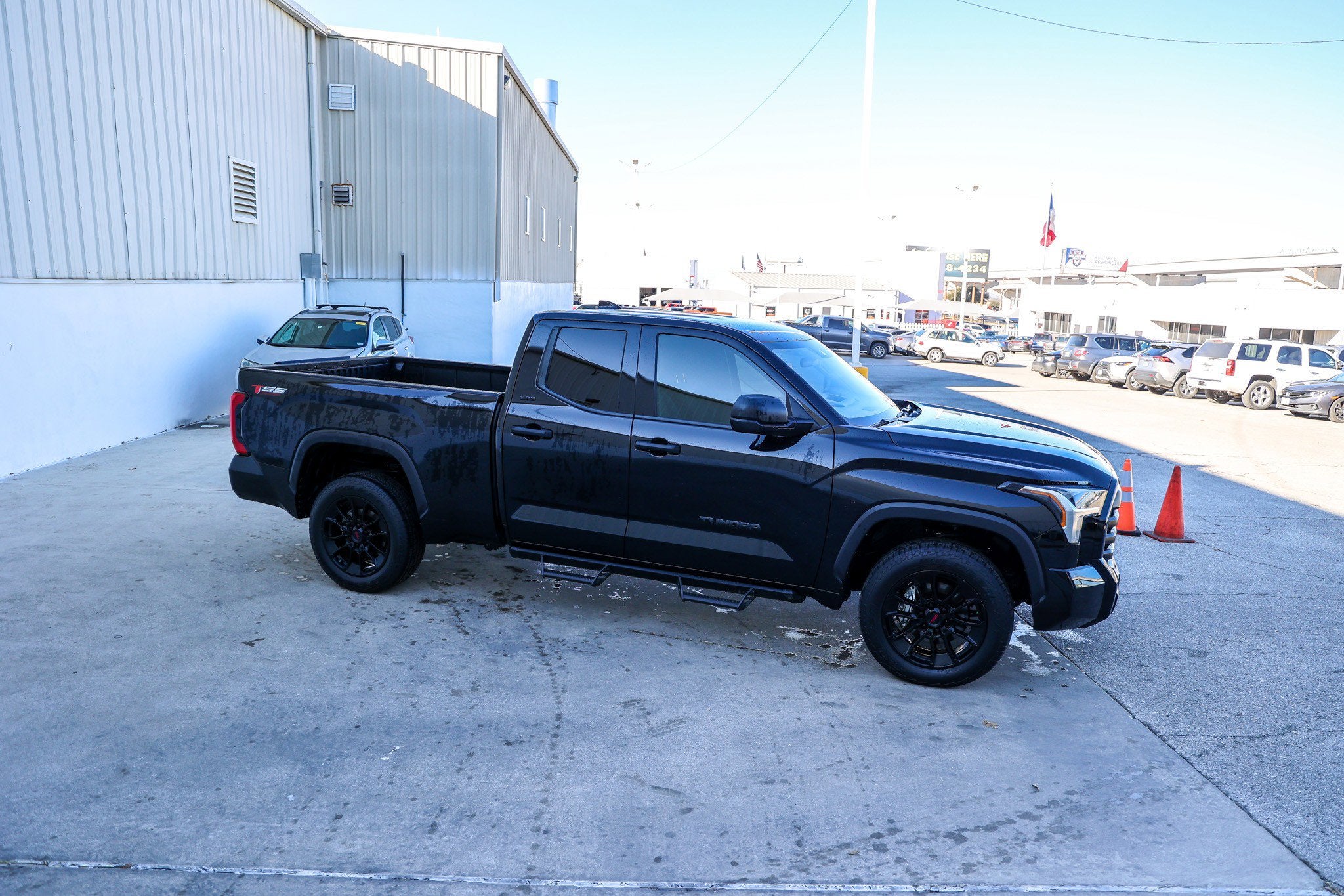 2023 Toyota TUNDRA 4X4 SR5