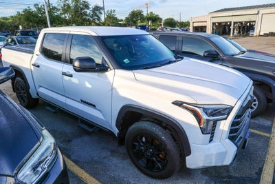 2025 Toyota Tundra 4WD SR5