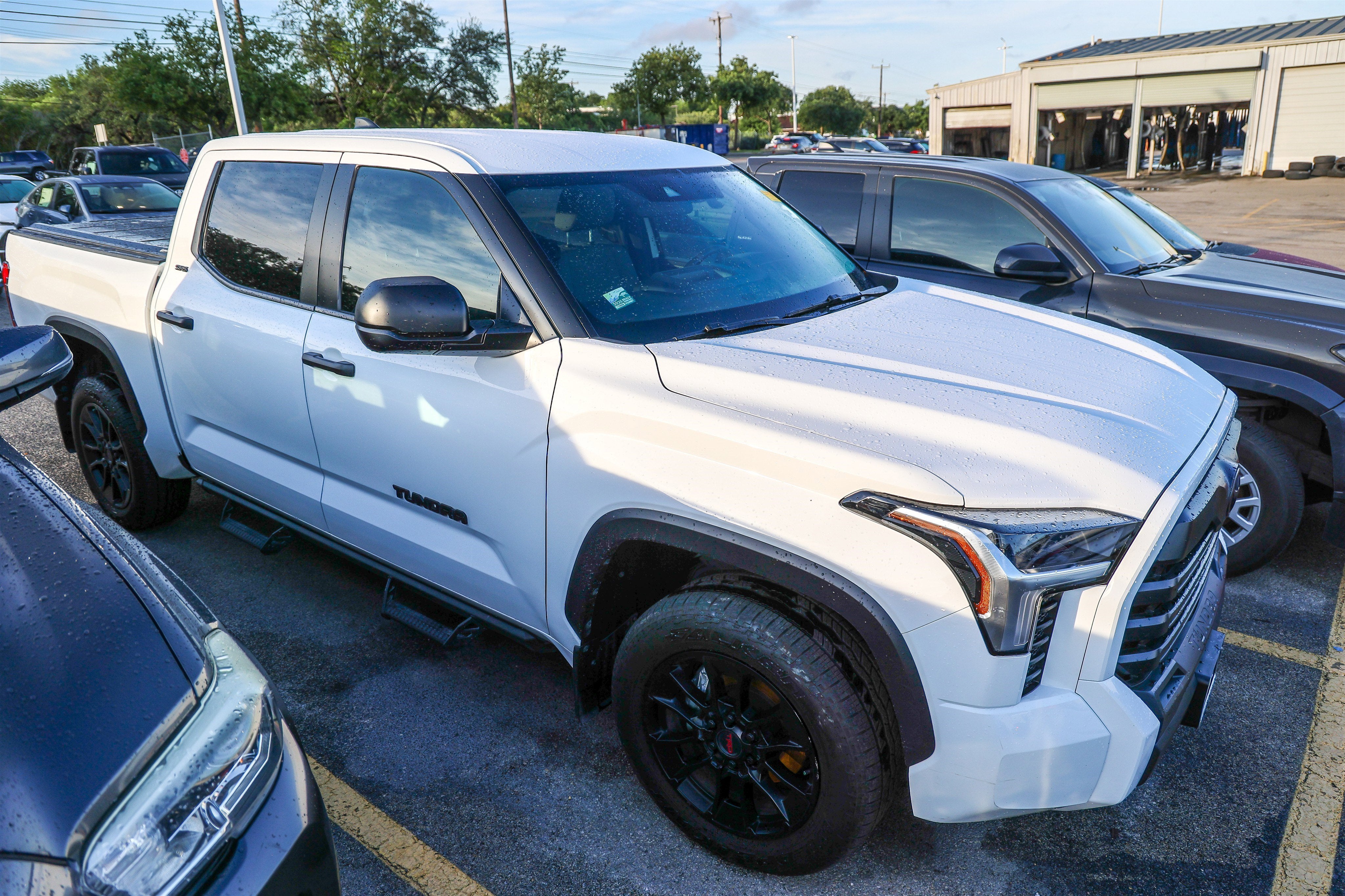 2025 Toyota Tundra 4WD SR5
