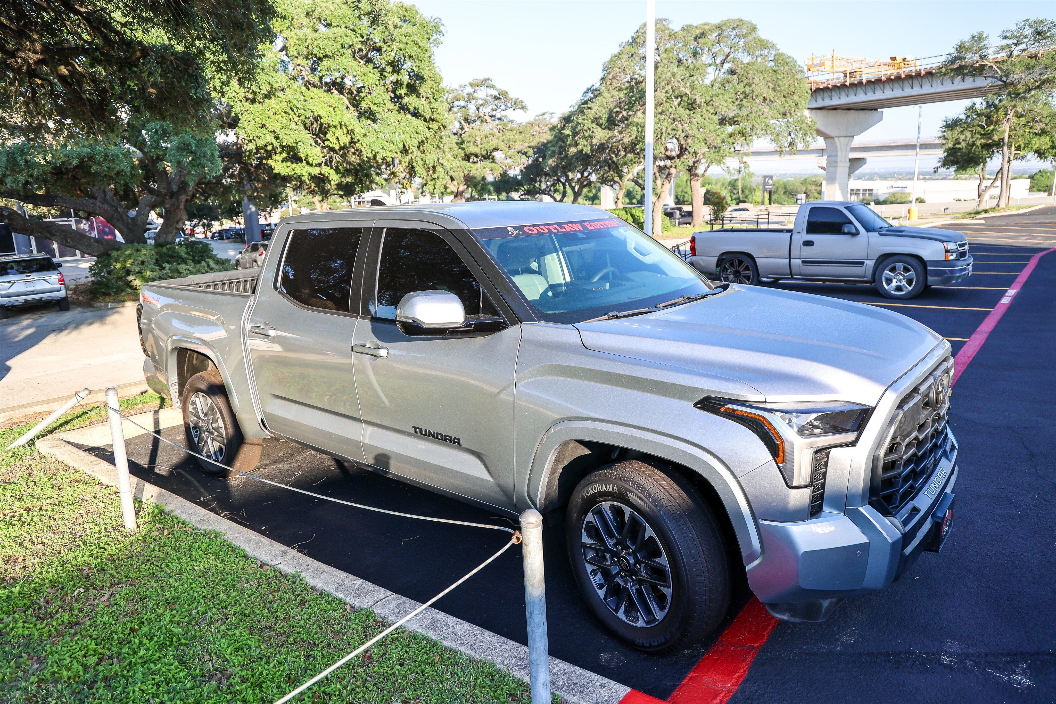 2023 Toyota TUNDRA 4X4 SR5