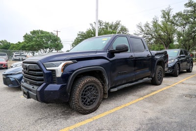 2025 Toyota Tundra 4WD SR5