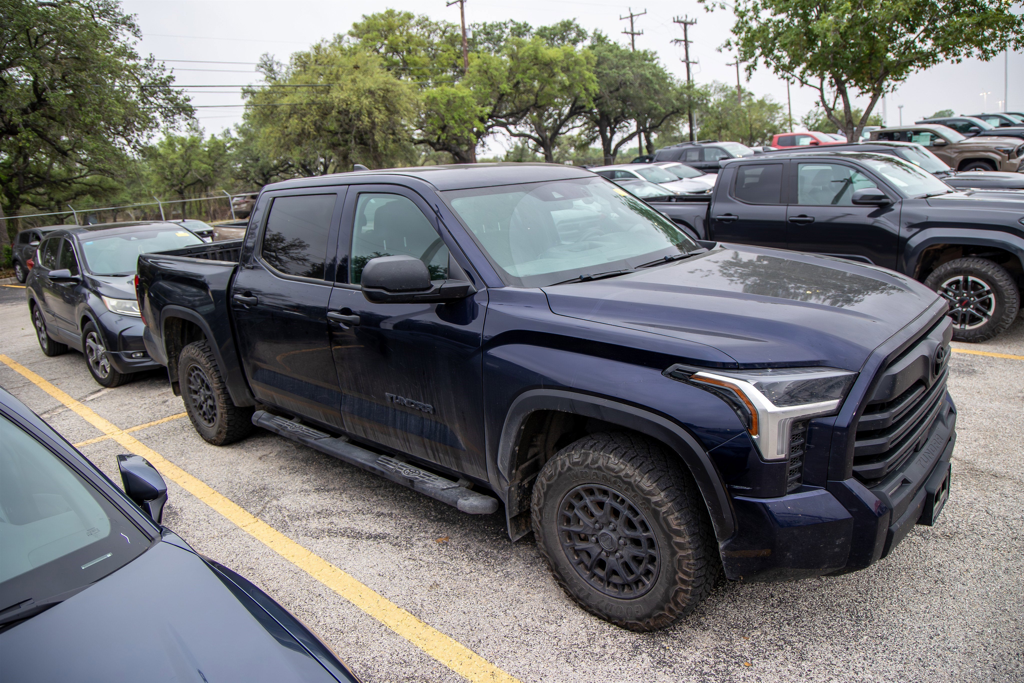 2025 Toyota Tundra 4WD SR5