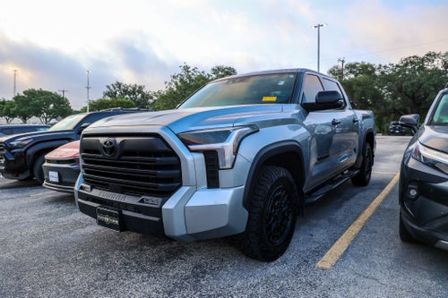 2025 Toyota Tundra 4WD SR5