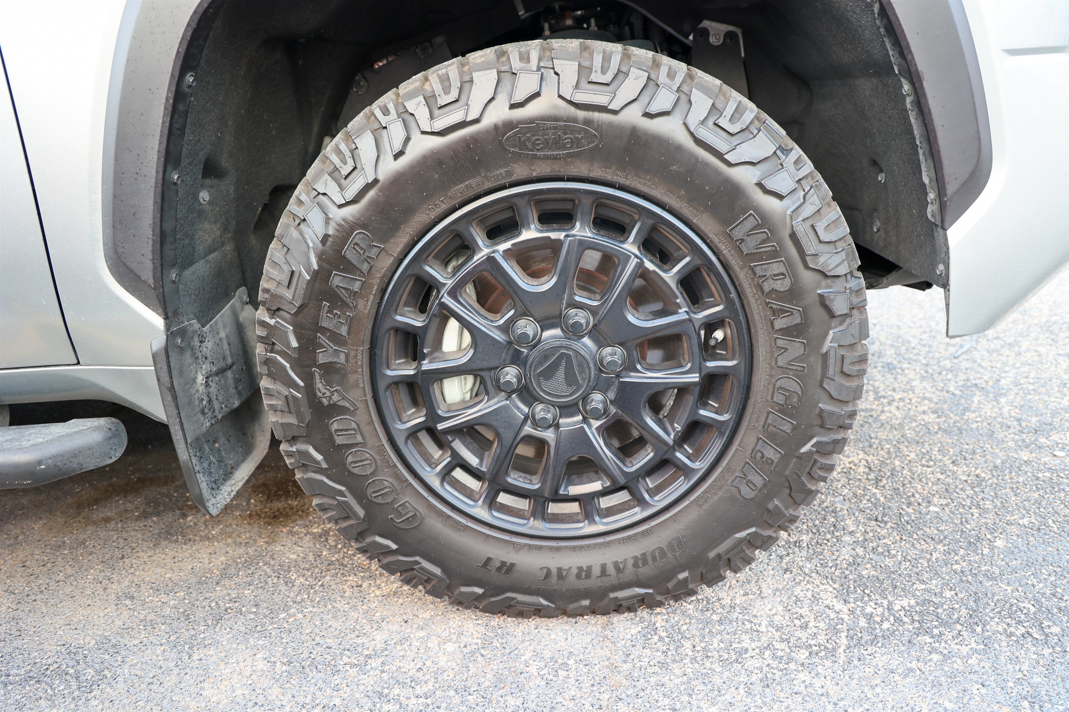 2025 Toyota Tundra 4WD SR5
