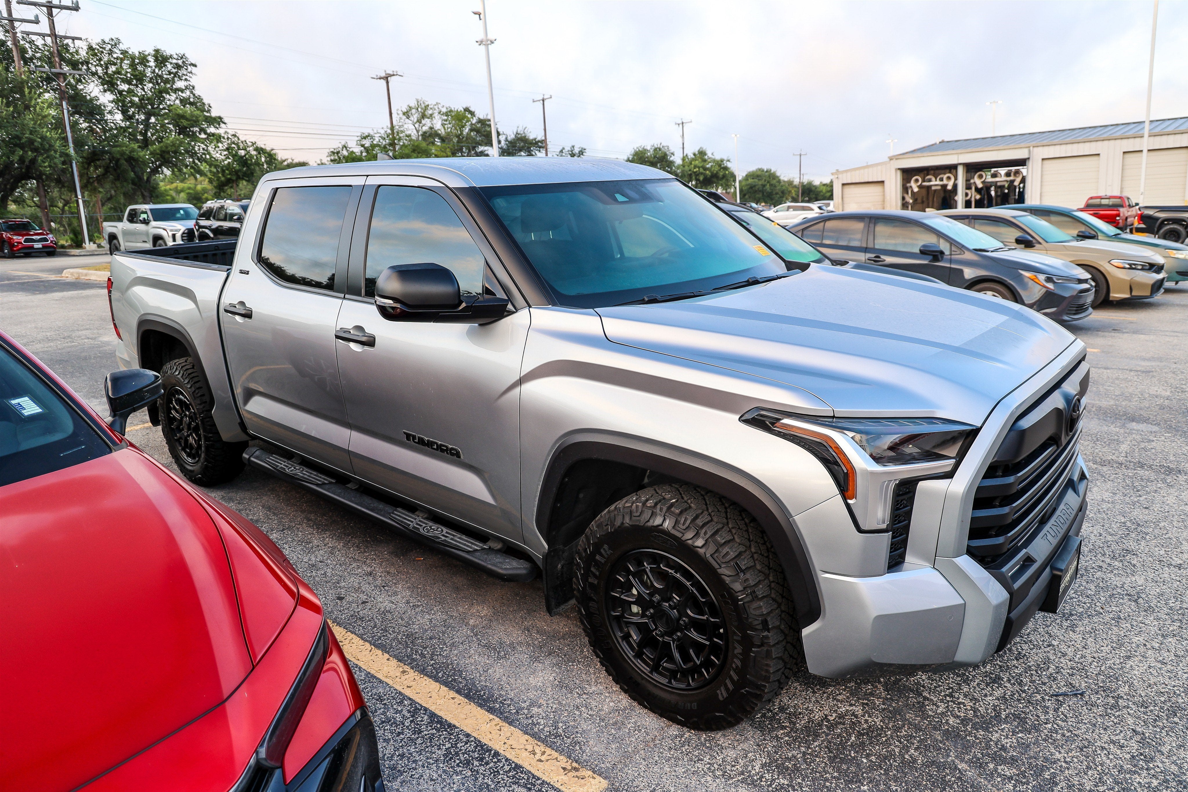 2025 Toyota Tundra 4WD SR5