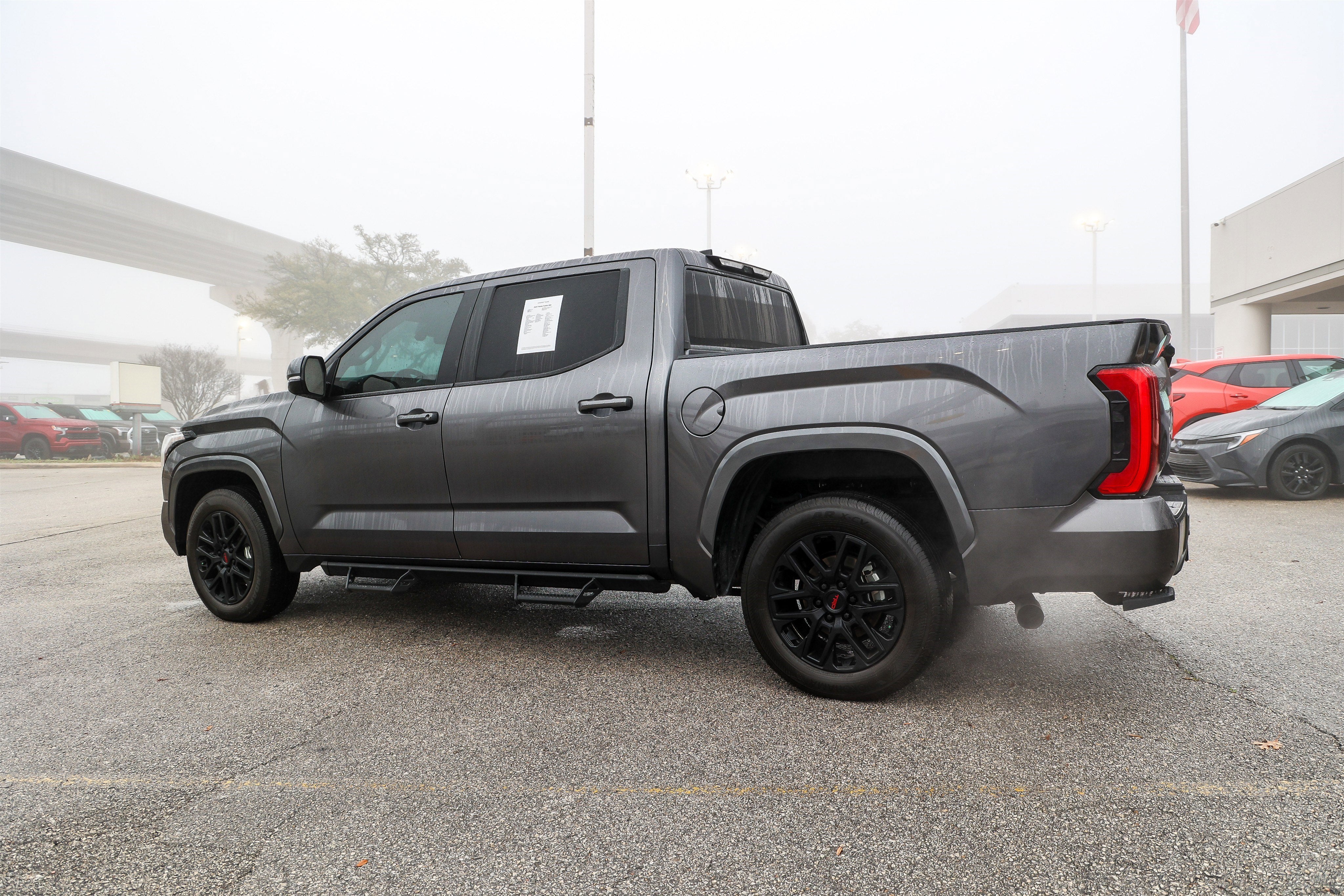 2024 Toyota TUNDRA 4X4 SR5