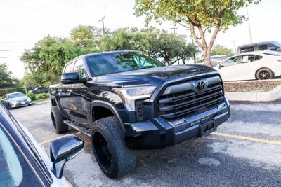 2025 Toyota TUNDRA 4X4 SR5
