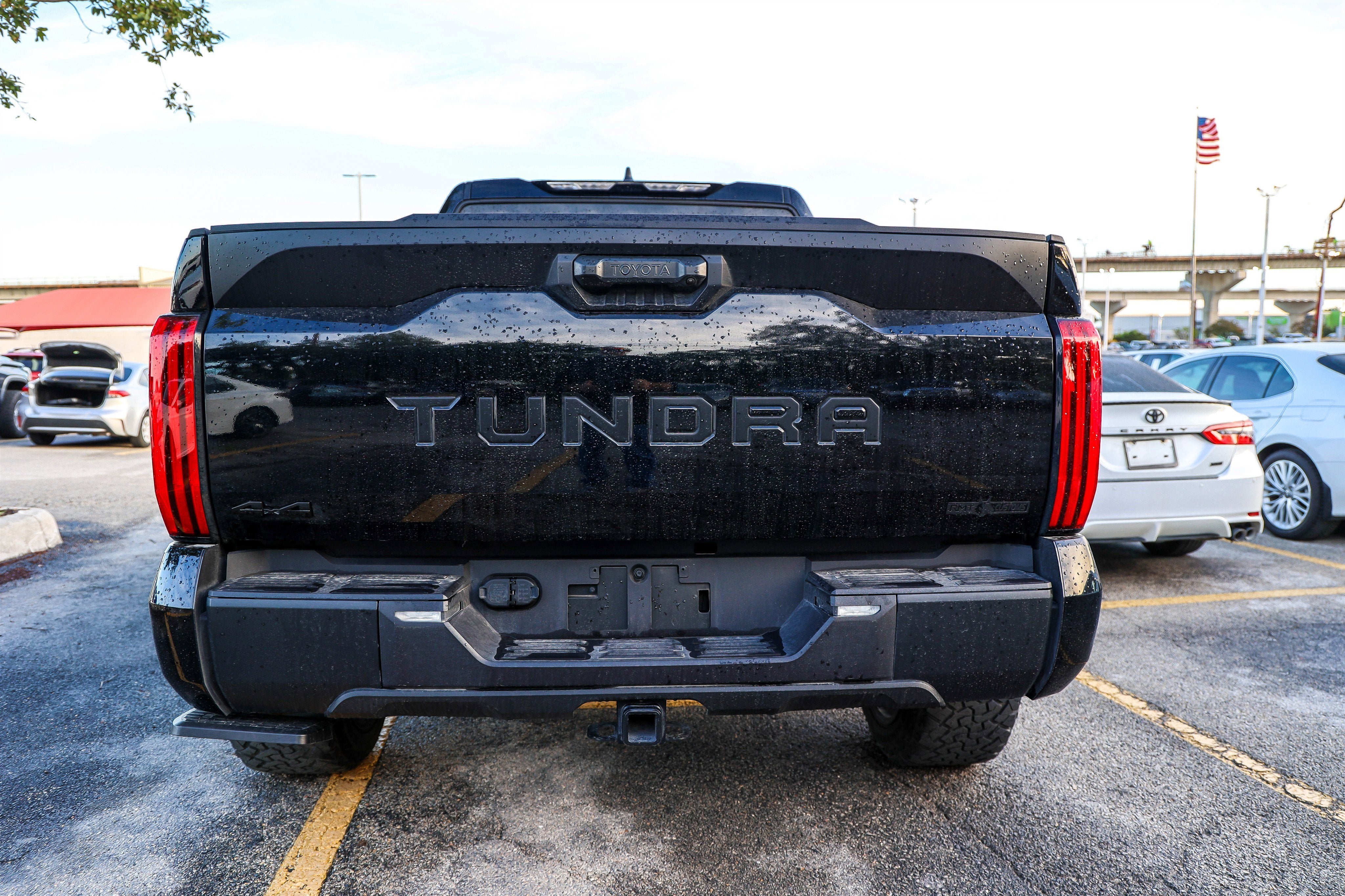 2025 Toyota TUNDRA 4X4 SR5
