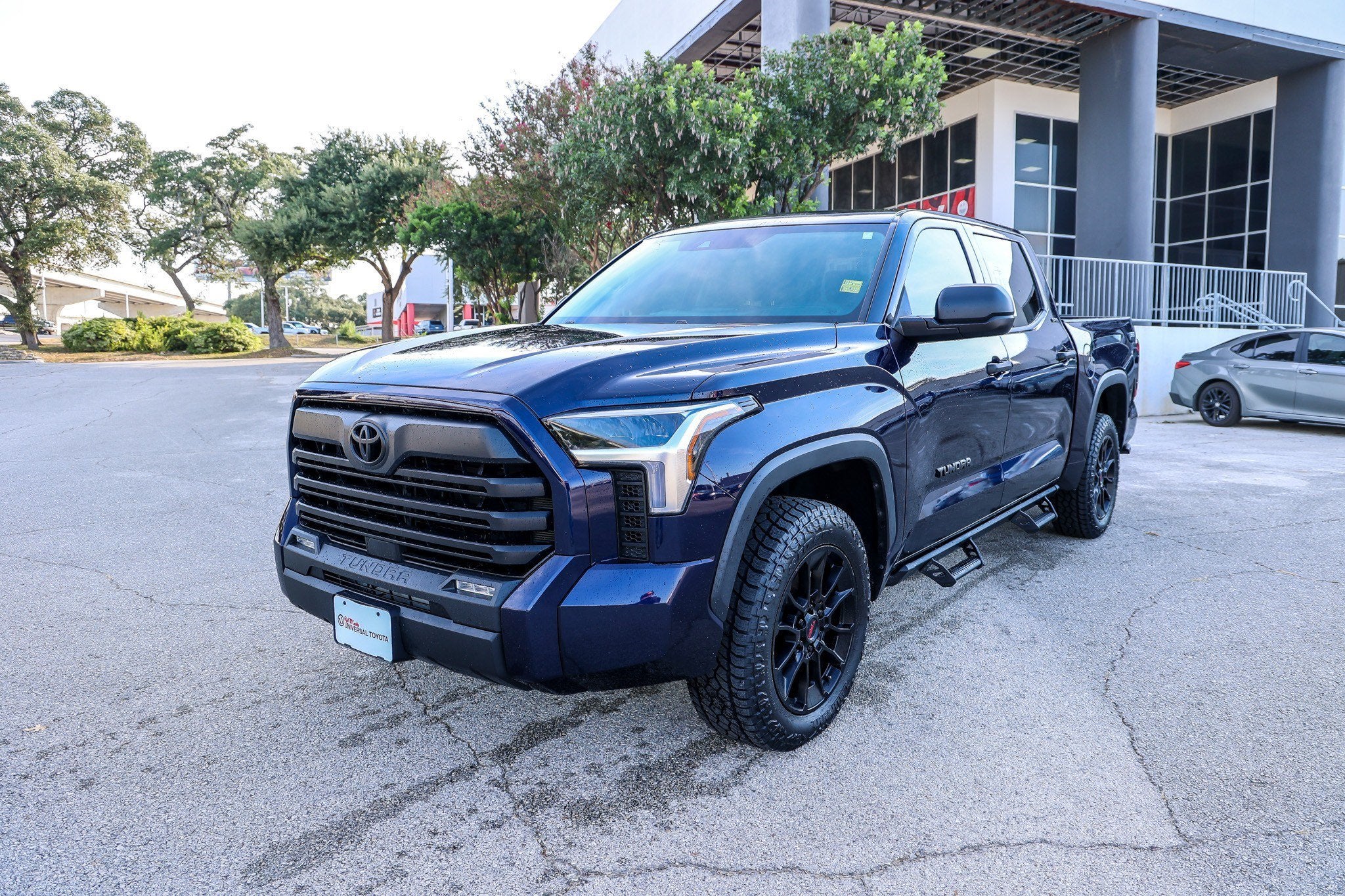 2023 Toyota Tundra 4WD SR5