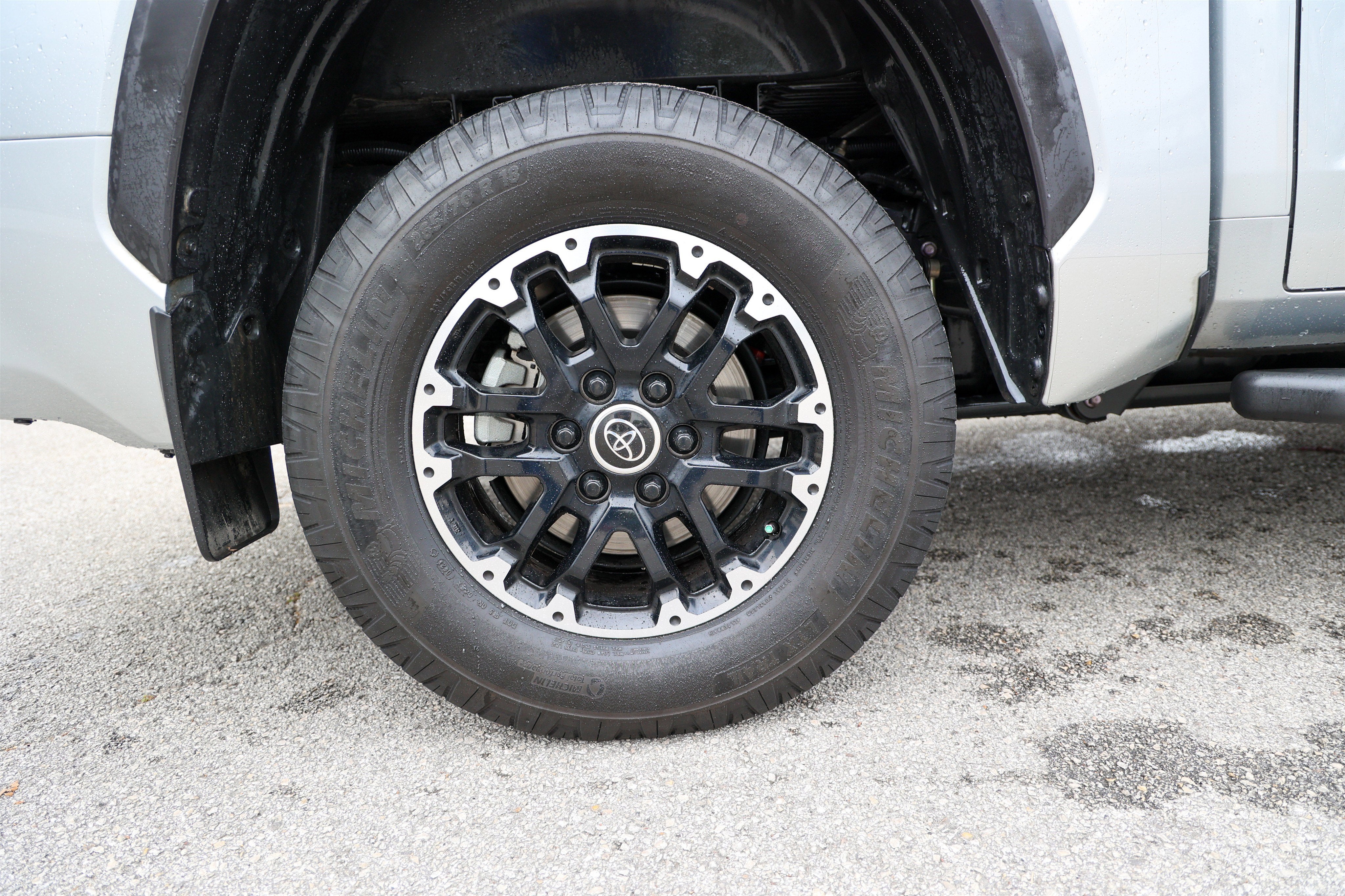 2023 Toyota TUNDRA 4X4 SR5