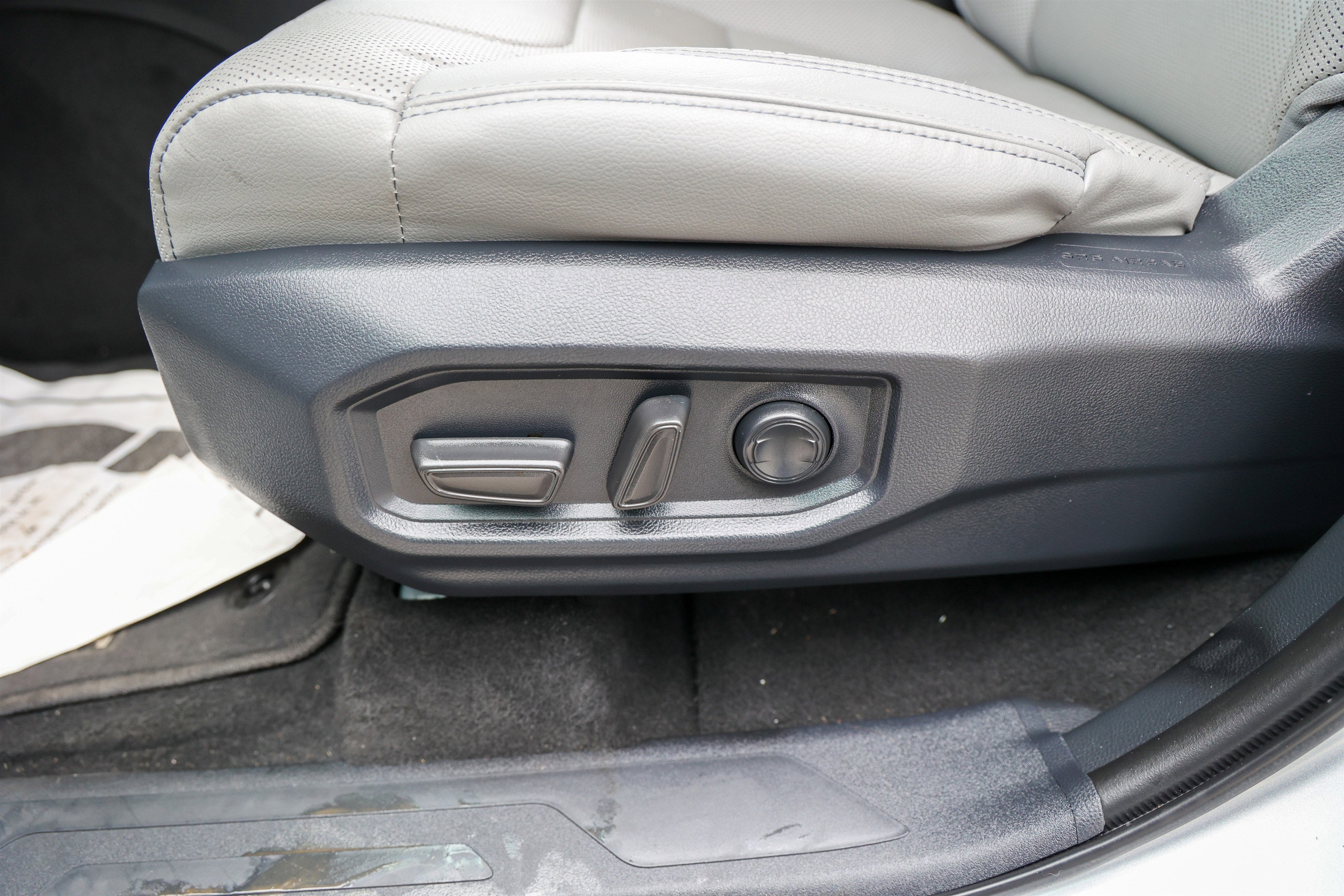 2023 Toyota TUNDRA 4X4 SR5