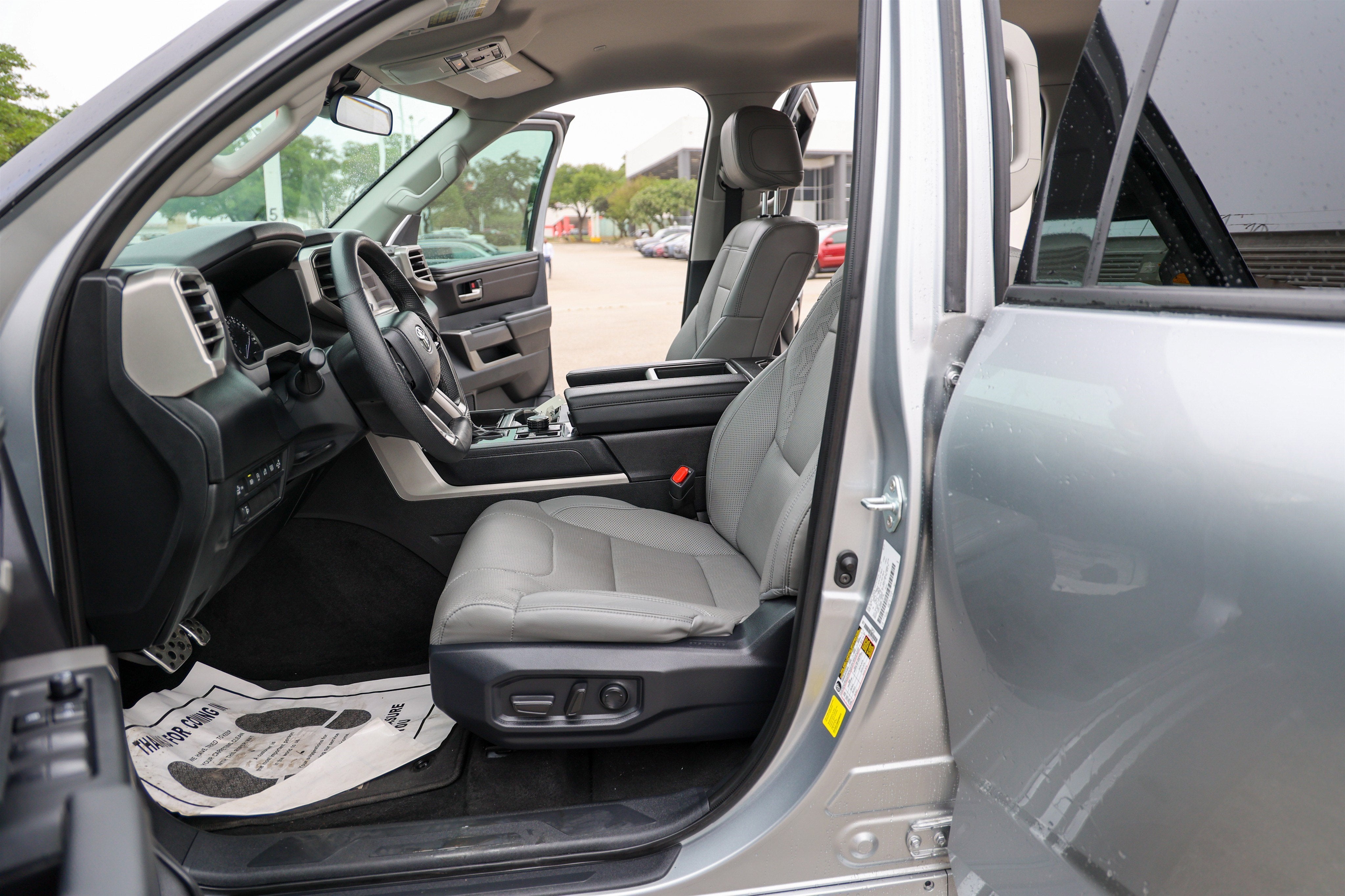 2023 Toyota TUNDRA 4X4 SR5