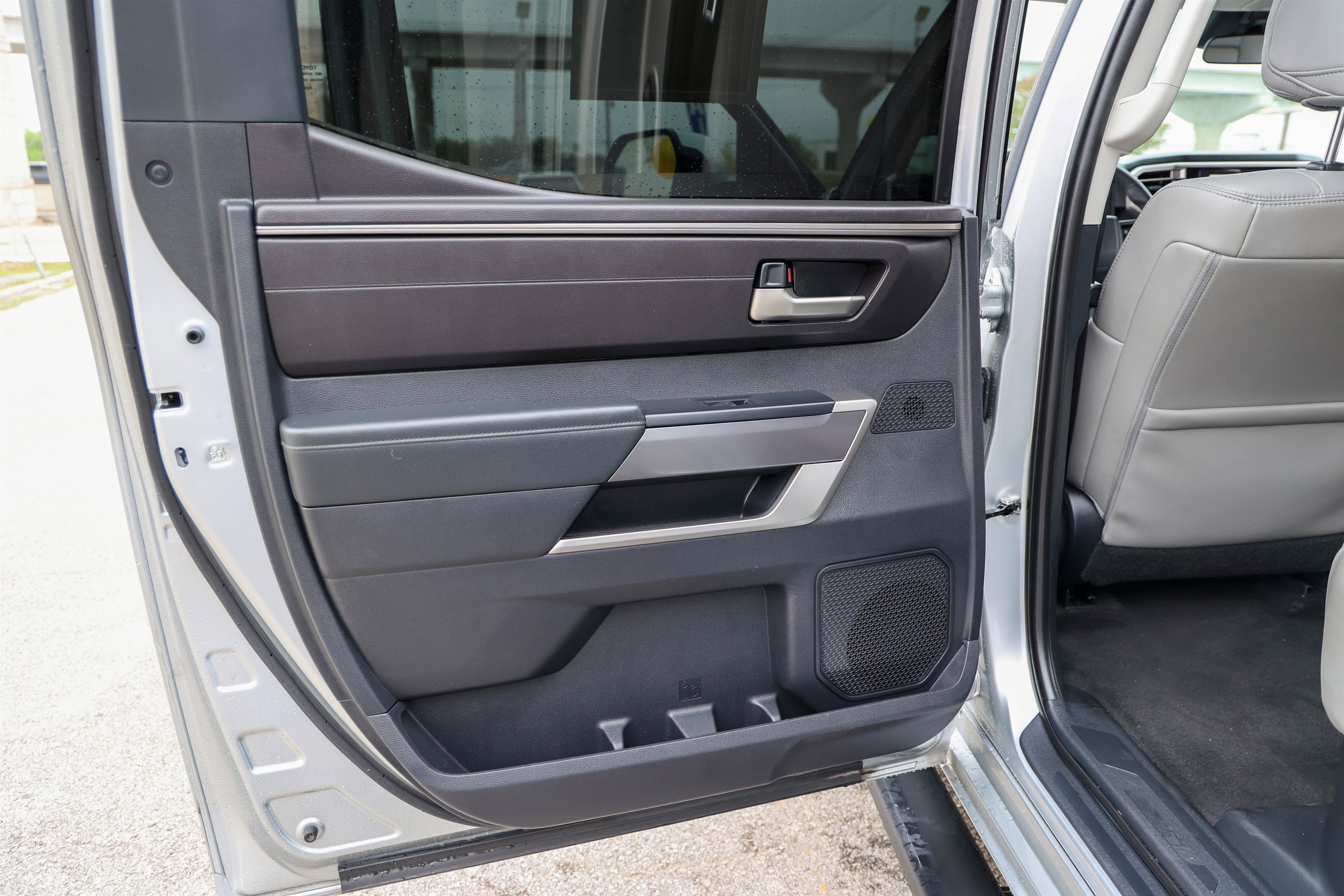 2023 Toyota TUNDRA 4X4 SR5