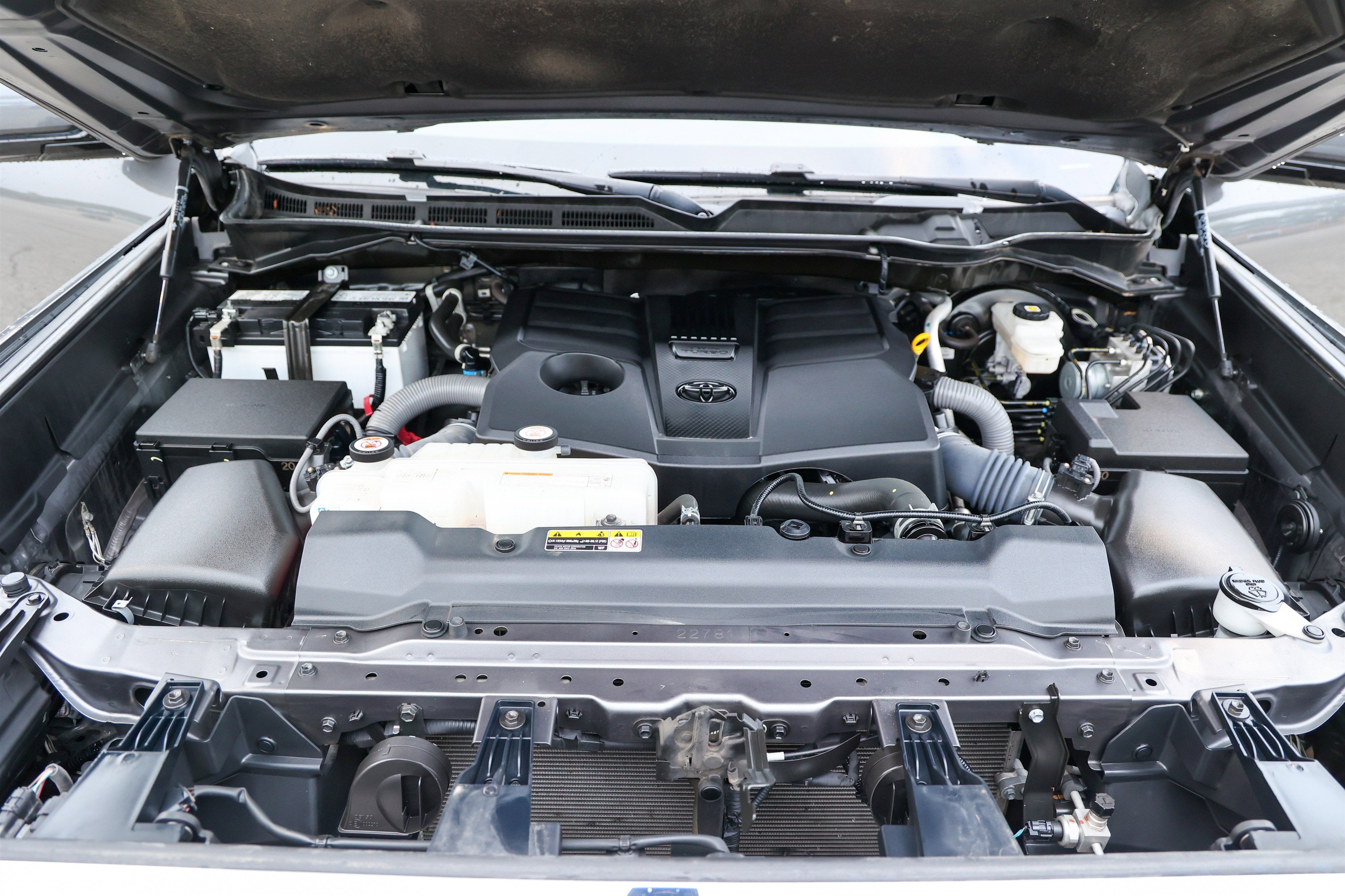 2023 Toyota TUNDRA 4X4 SR5