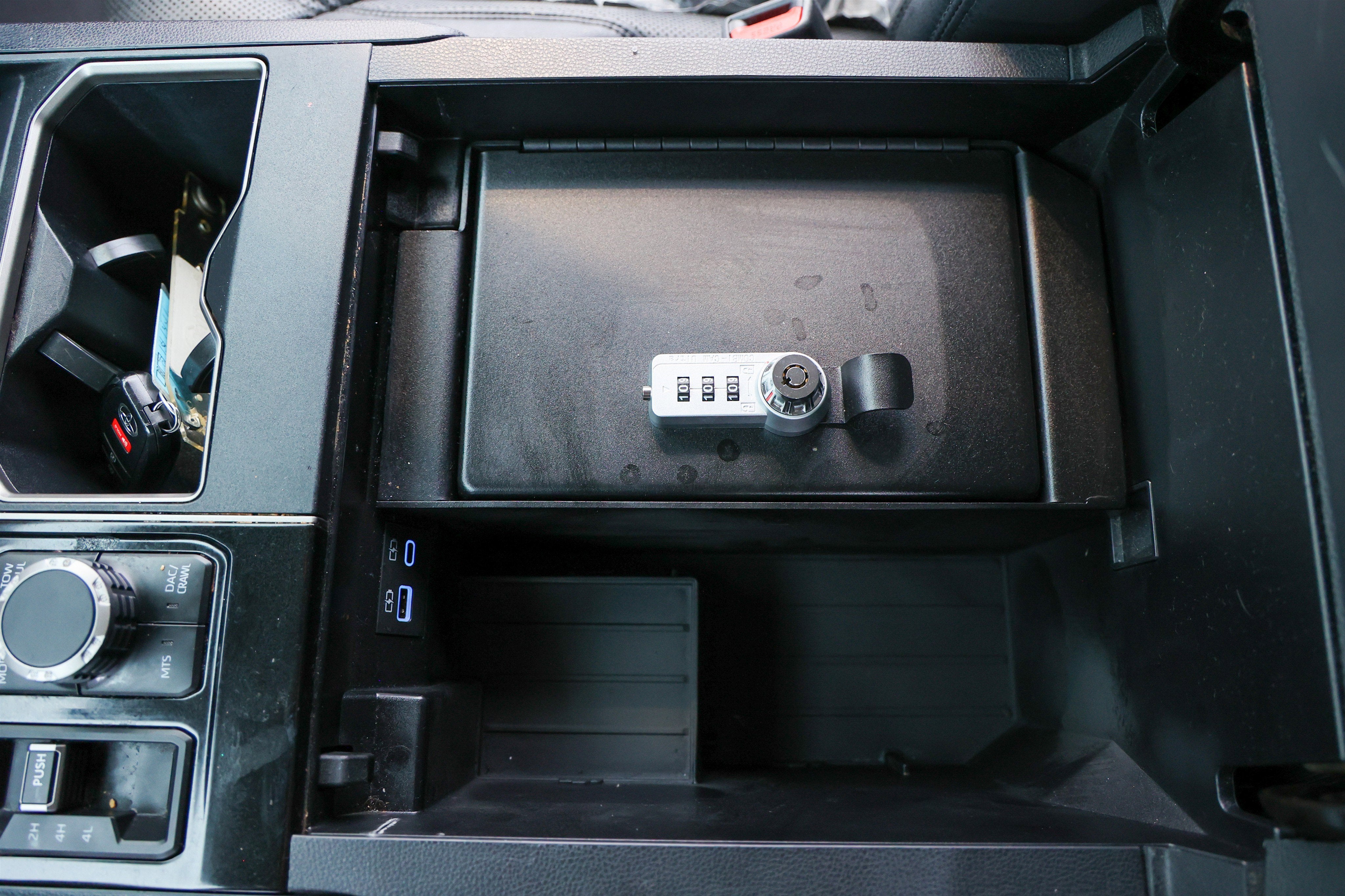 2023 Toyota TUNDRA 4X4 SR5