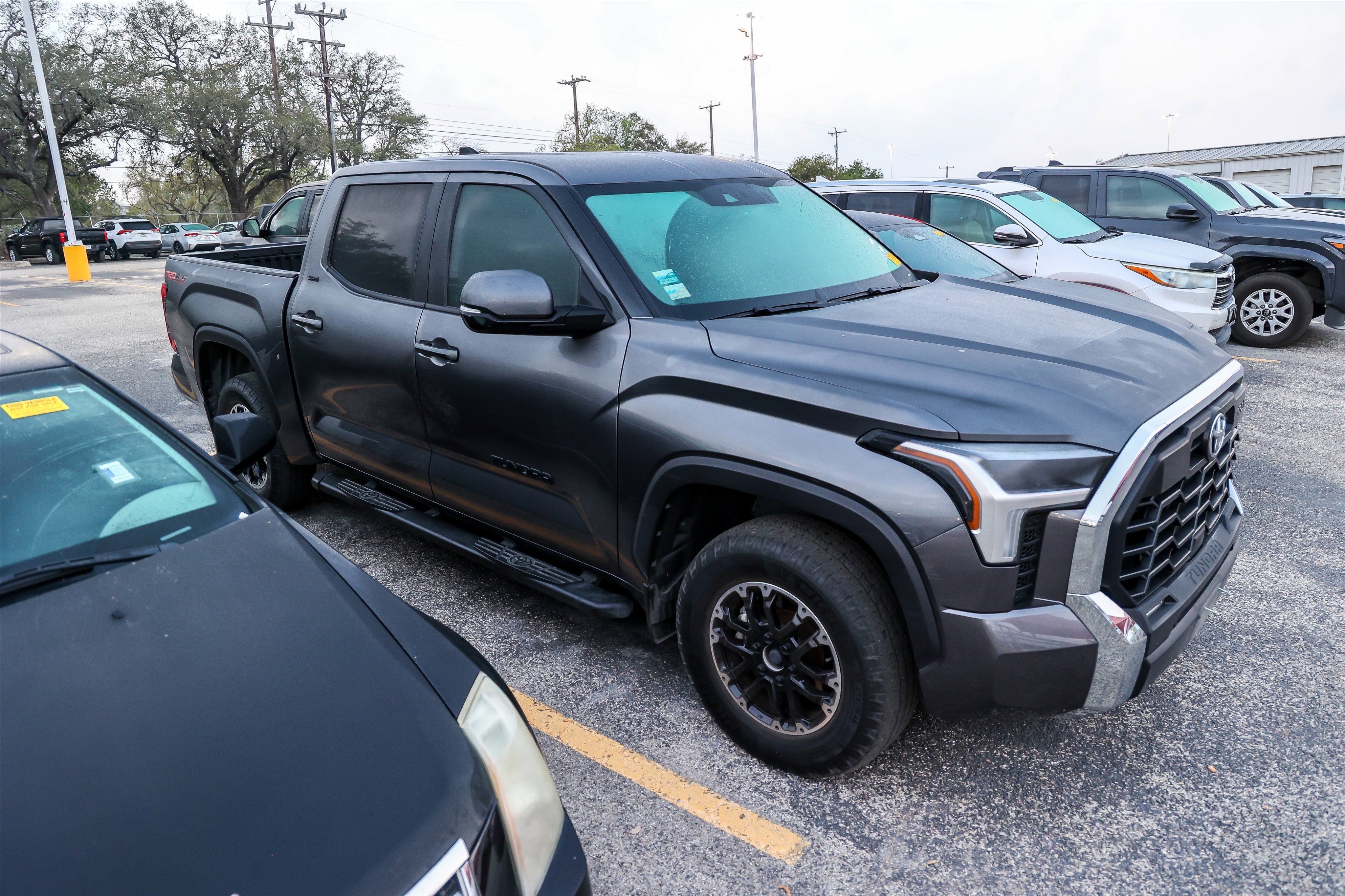 2023 Toyota Tundra 4WD SR5