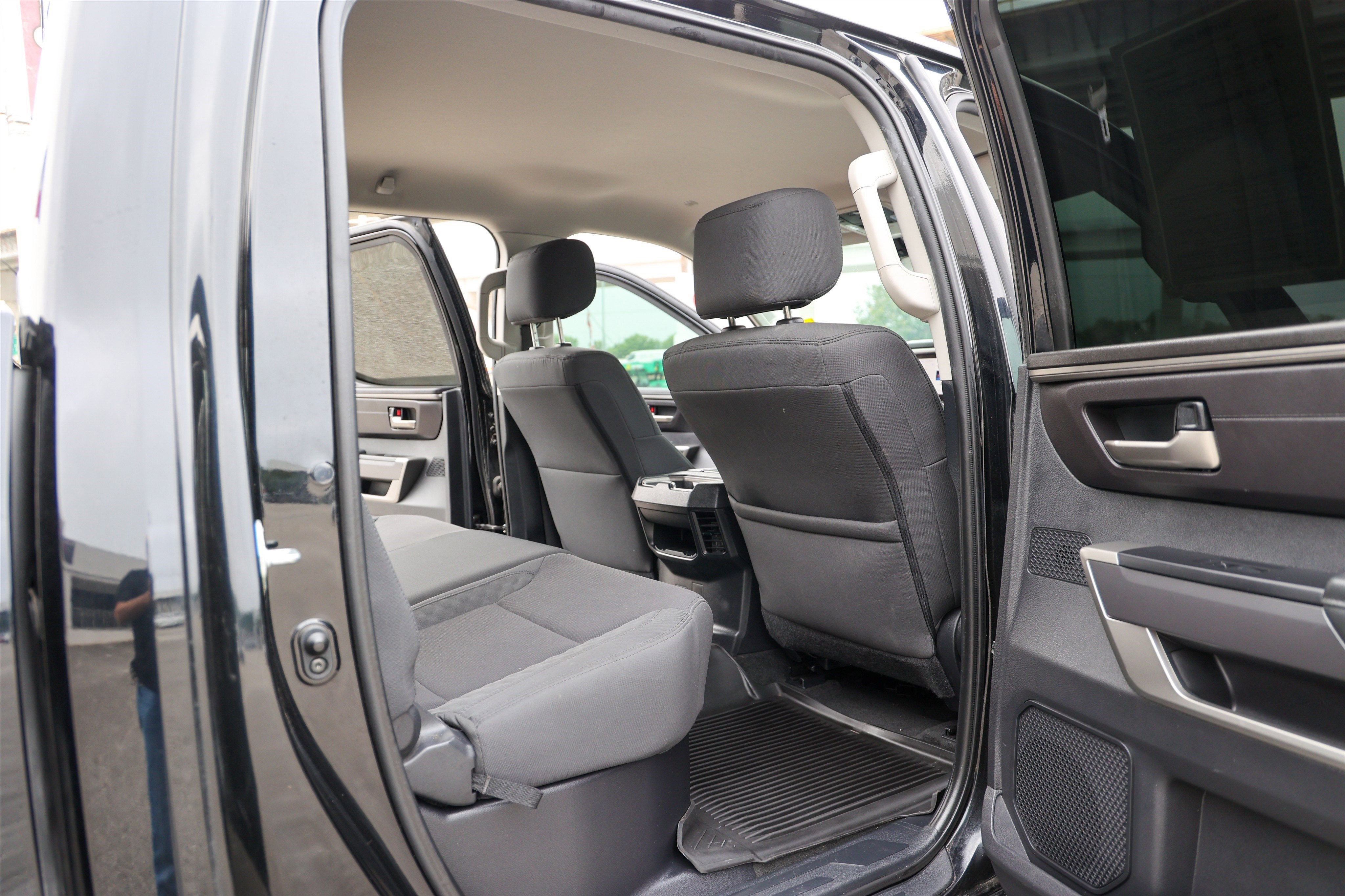 2023 Toyota TUNDRA 4X4 SR5