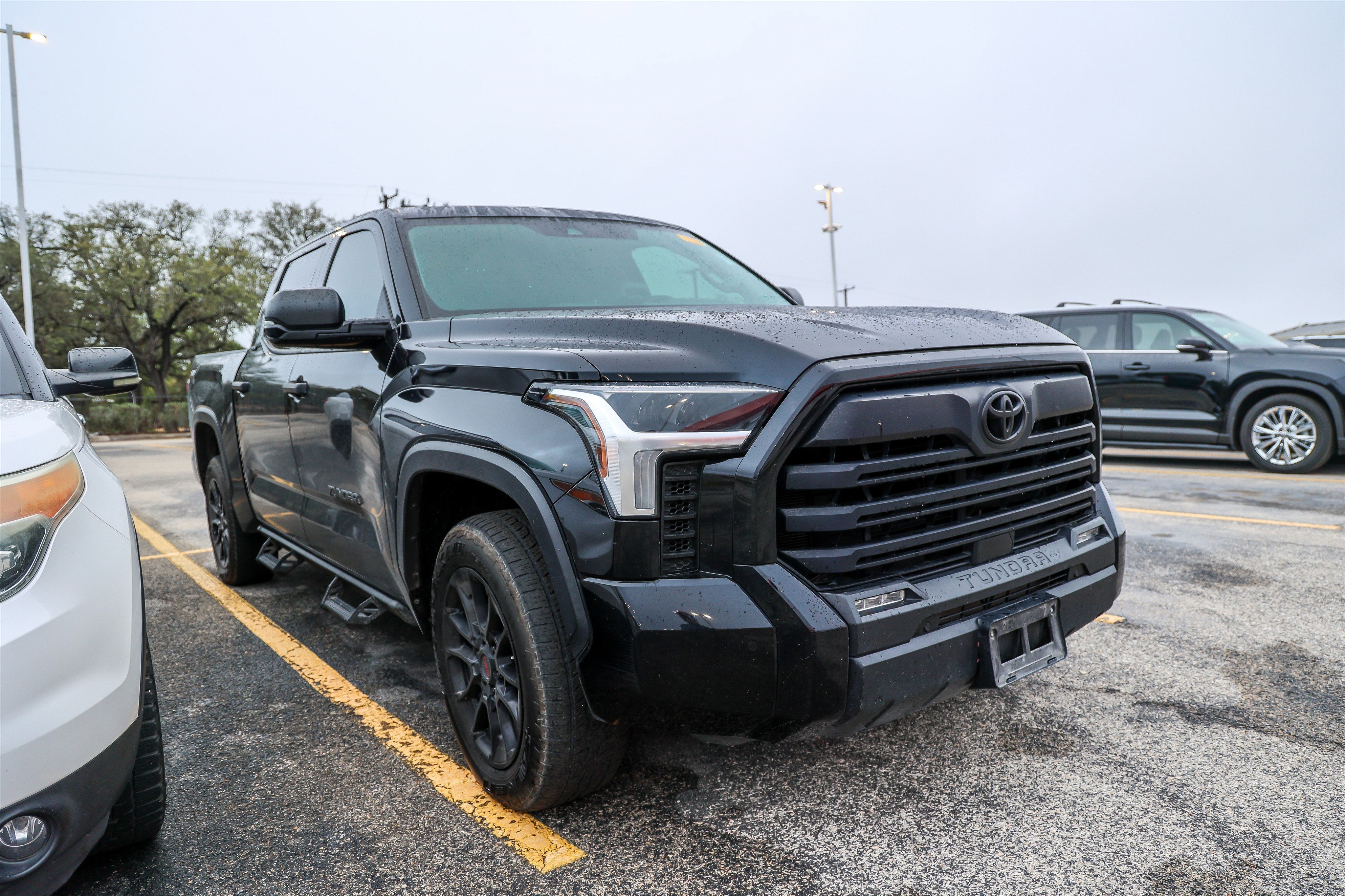 2023 Toyota TUNDRA 4X4 SR5